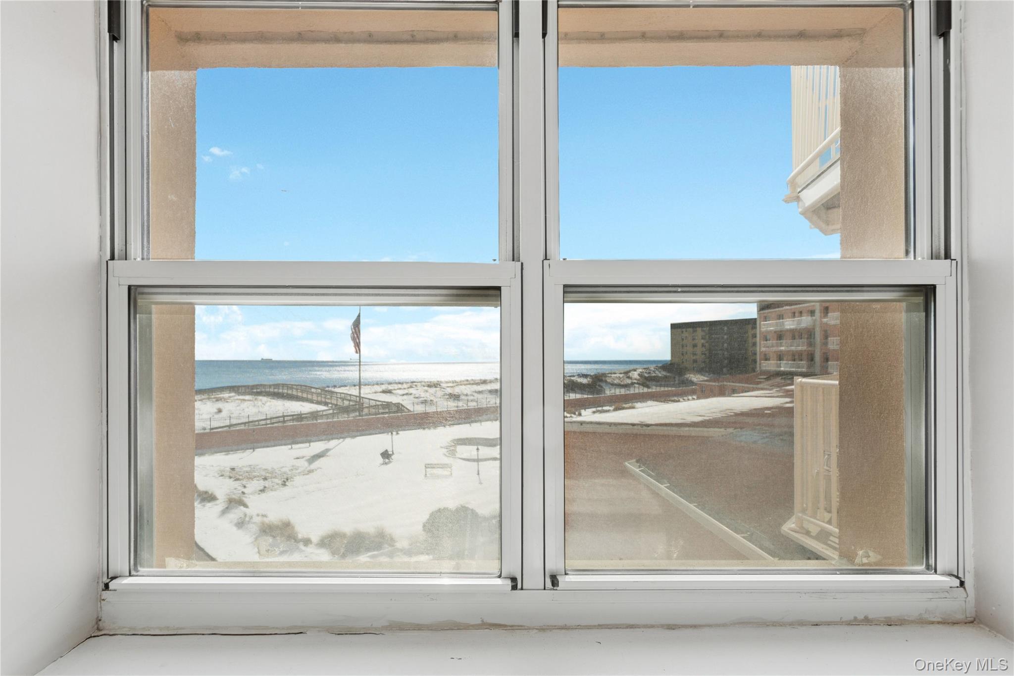 Condo Richmond Nassau County, NY 11561, MLS-953330-20