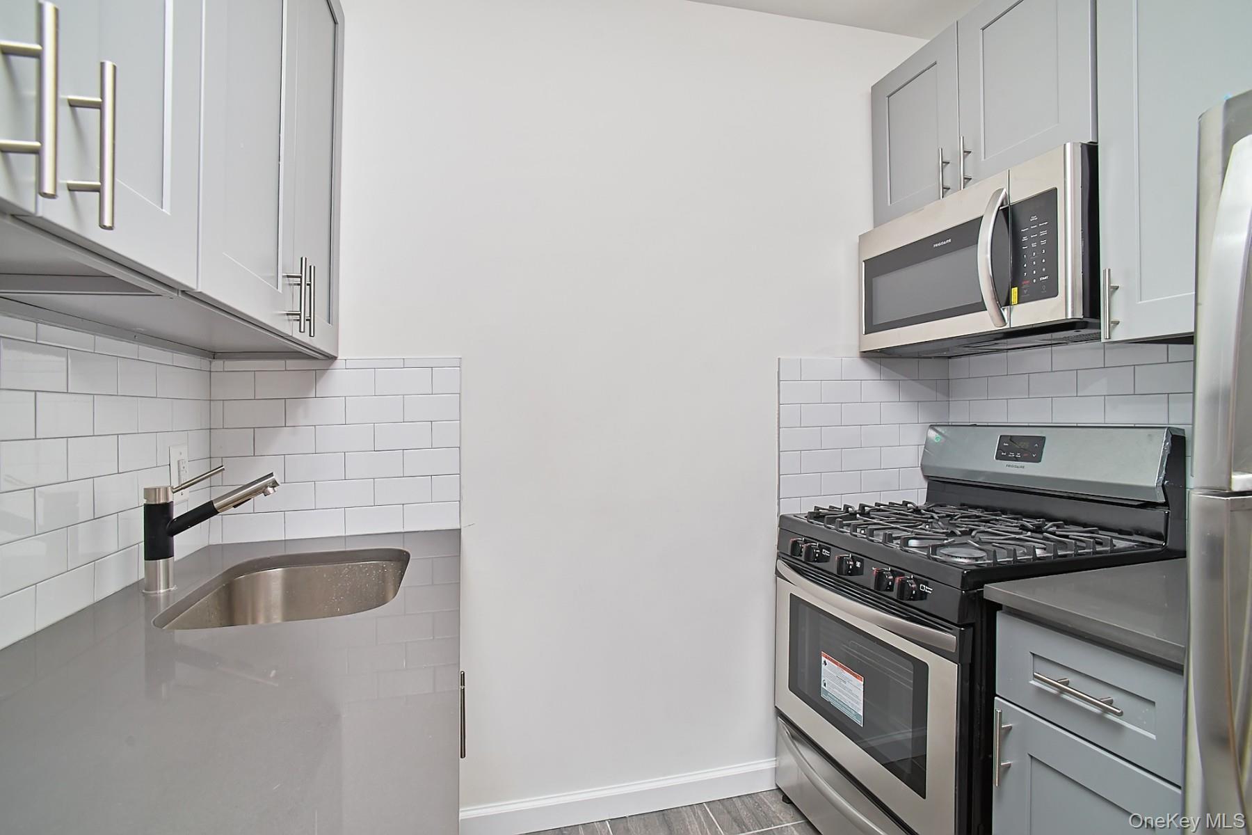 Single Family Grant  Bronx, NY 10456, MLS-953346-22