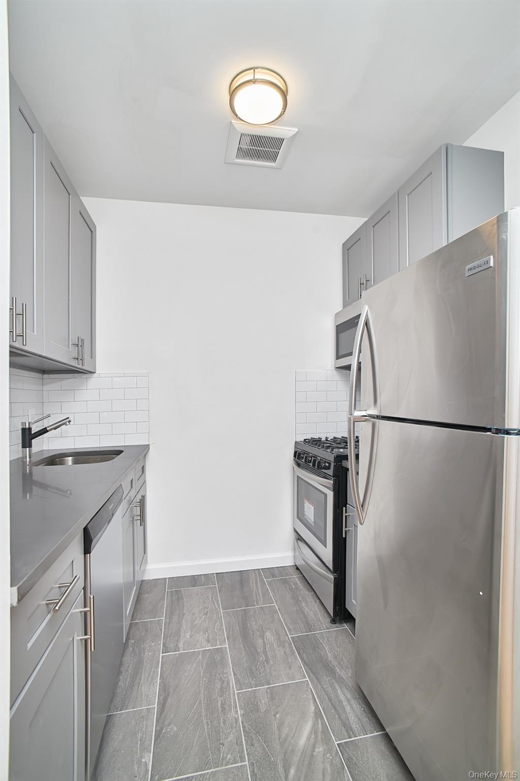 Single Family Grant  Bronx, NY 10456, MLS-953346-24