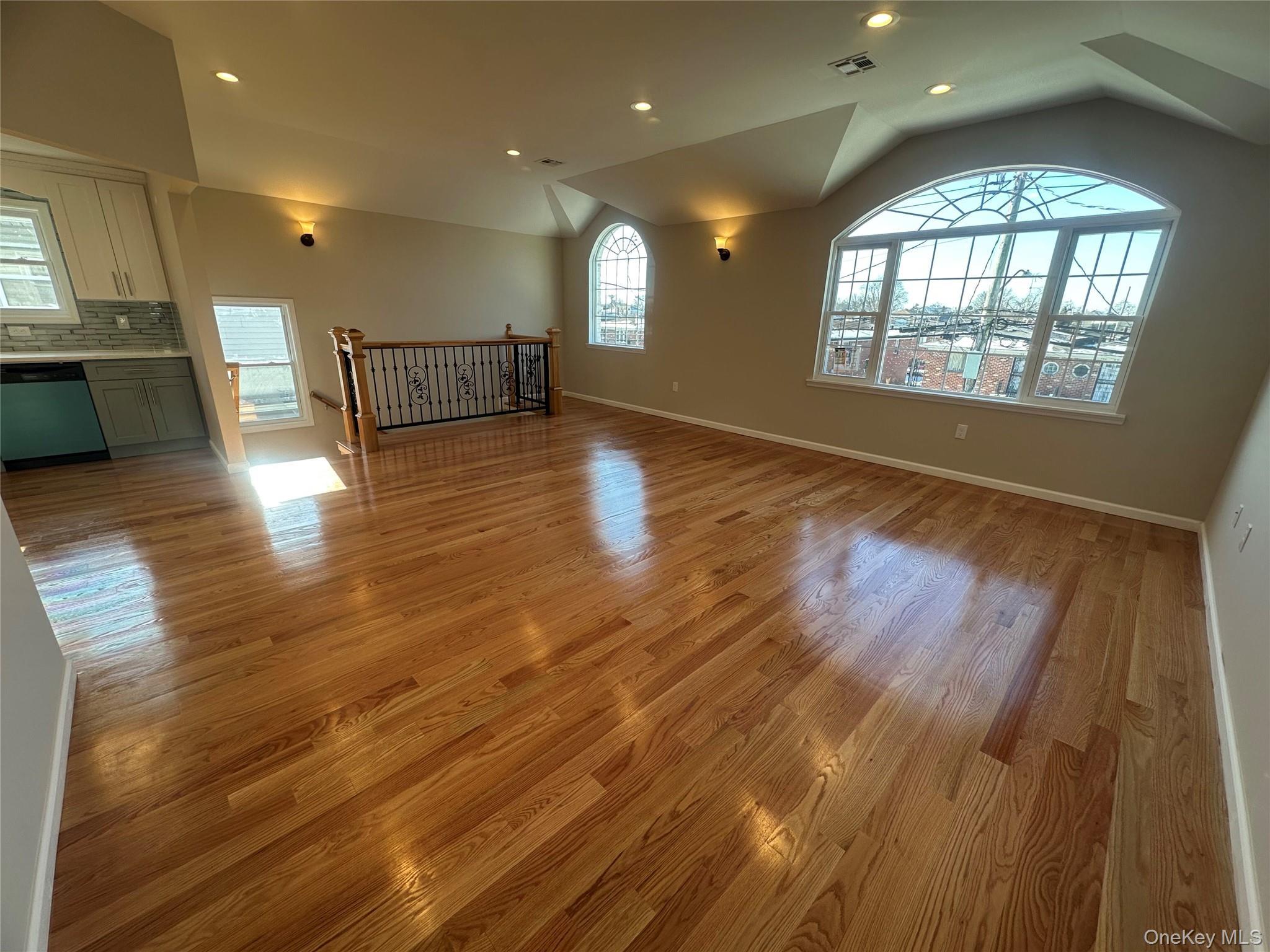 Single Family 161st  Queens, NY 11434, MLS-953360-8