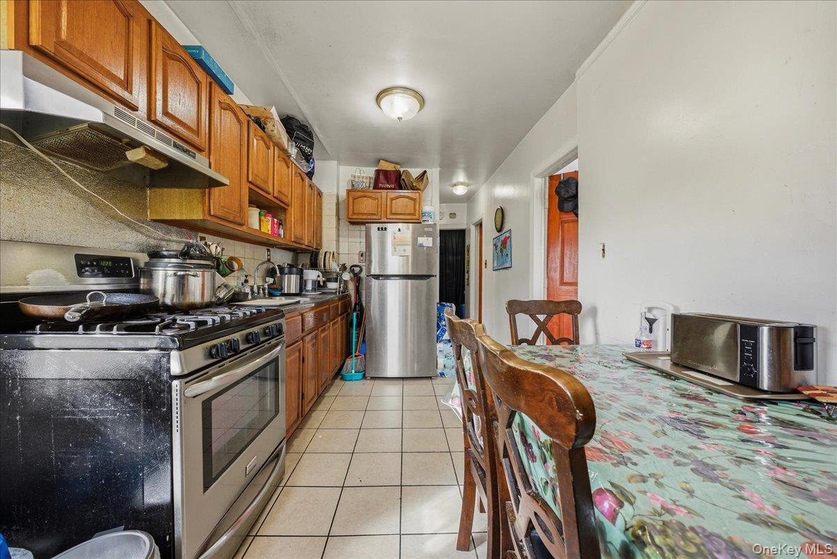 Single Family Glebe  Bronx, NY 10462, MLS-953423-20