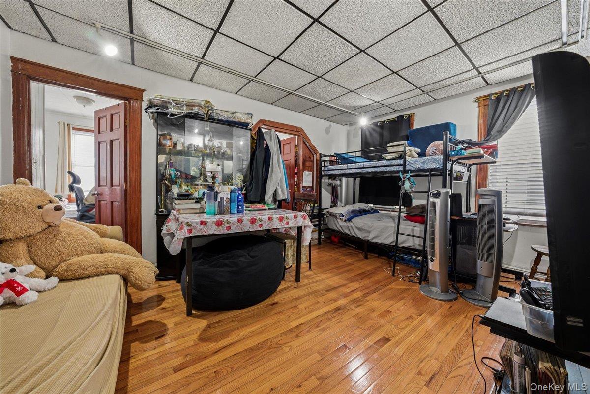 Single Family Glebe  Bronx, NY 10462, MLS-953423-22