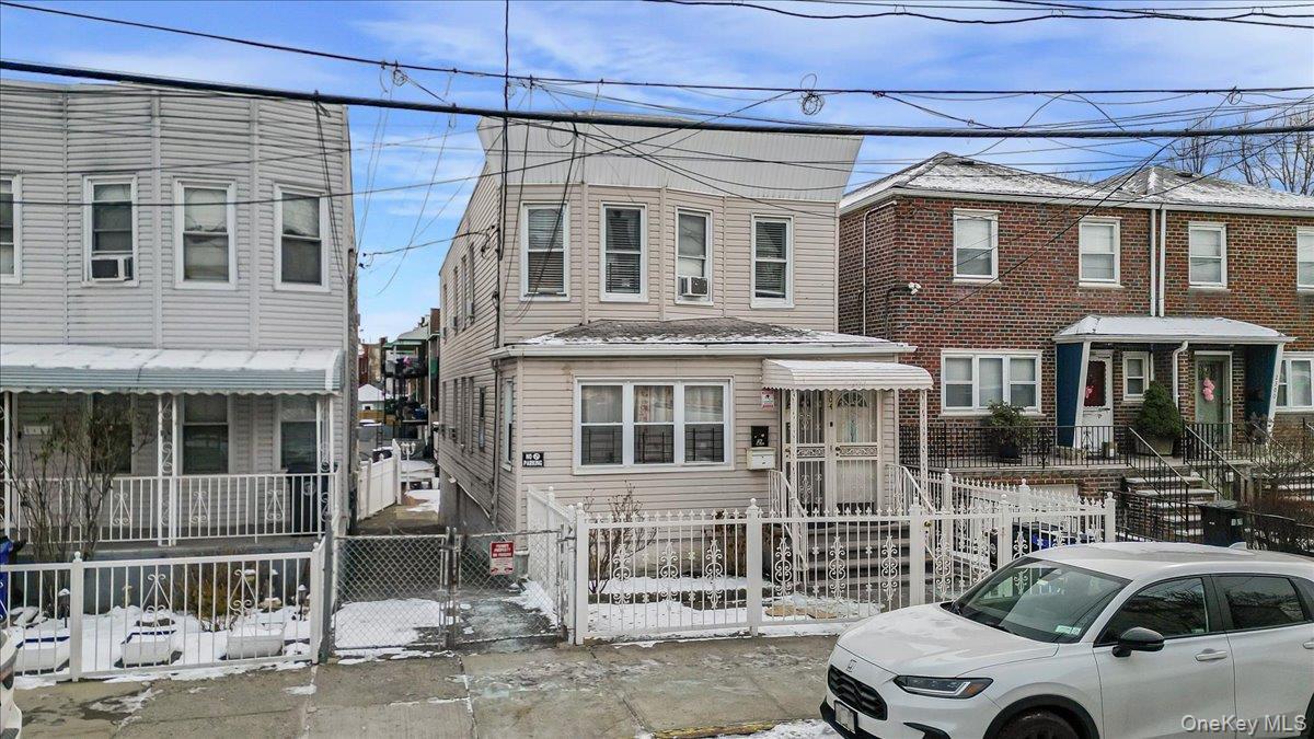 Single Family Glebe  Bronx, NY 10462, MLS-953423-36