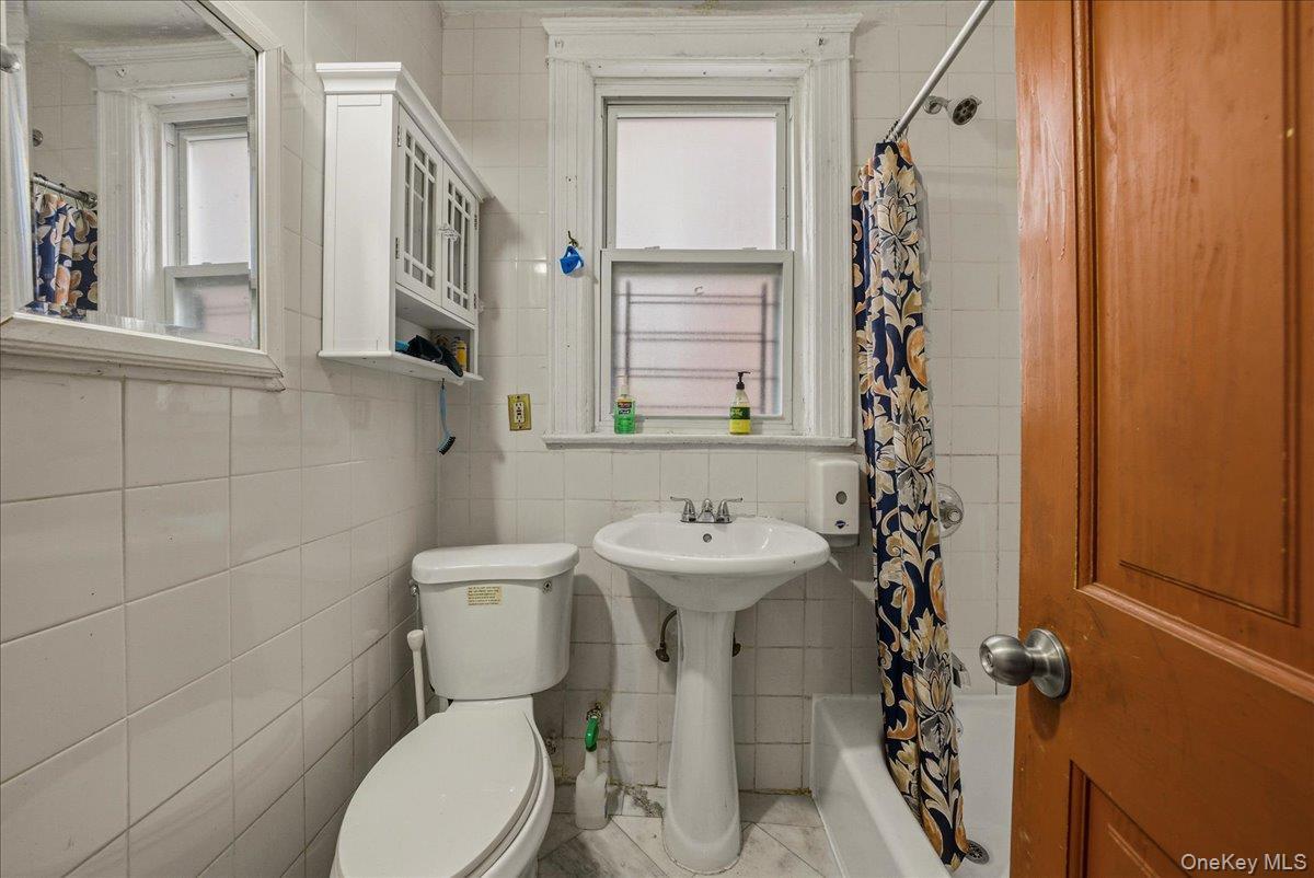 Single Family Glebe  Bronx, NY 10462, MLS-953423-9