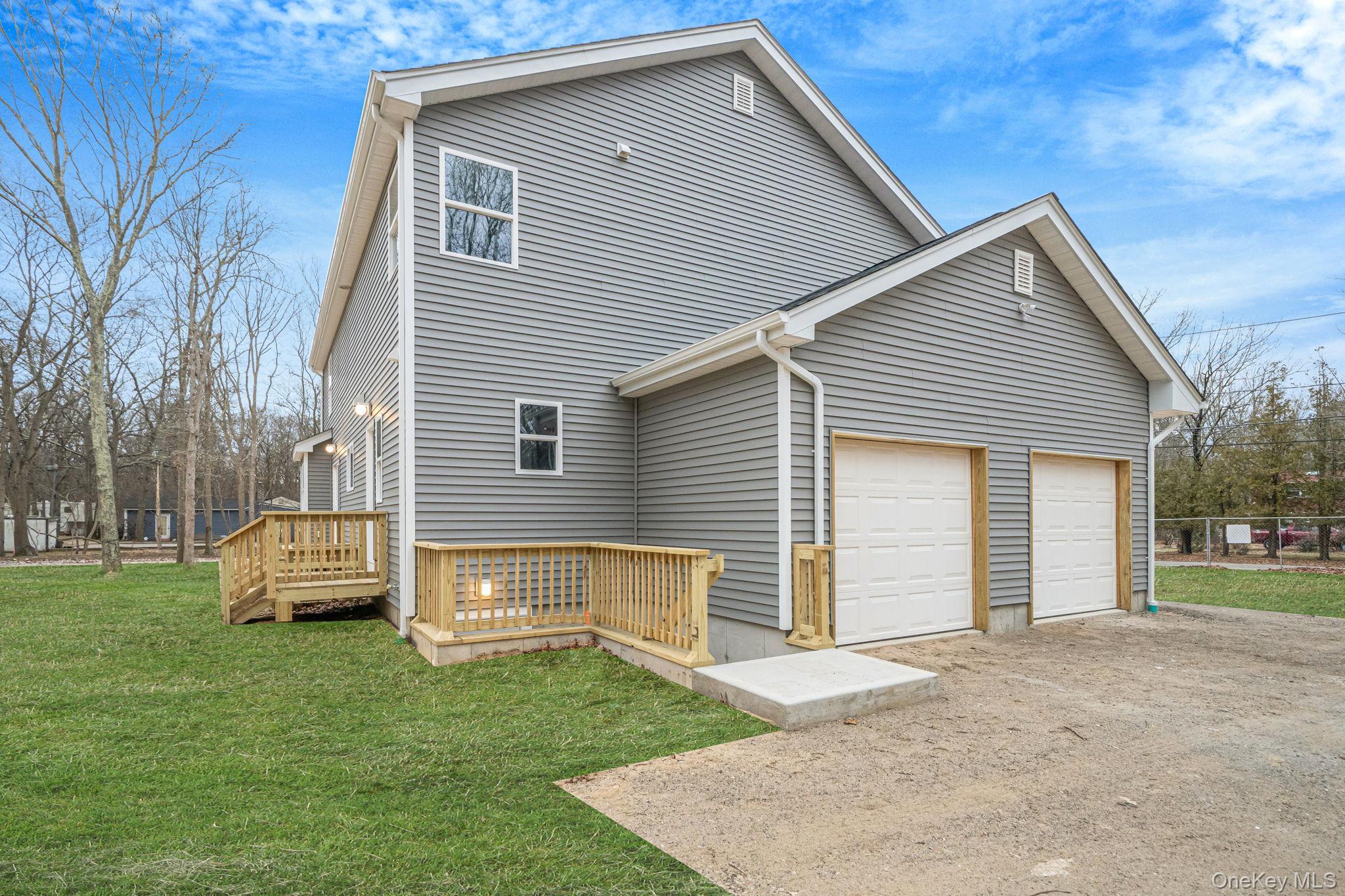 Single Family Blydenburgh Road Suffolk County, NY 11720, MLS-953435-32