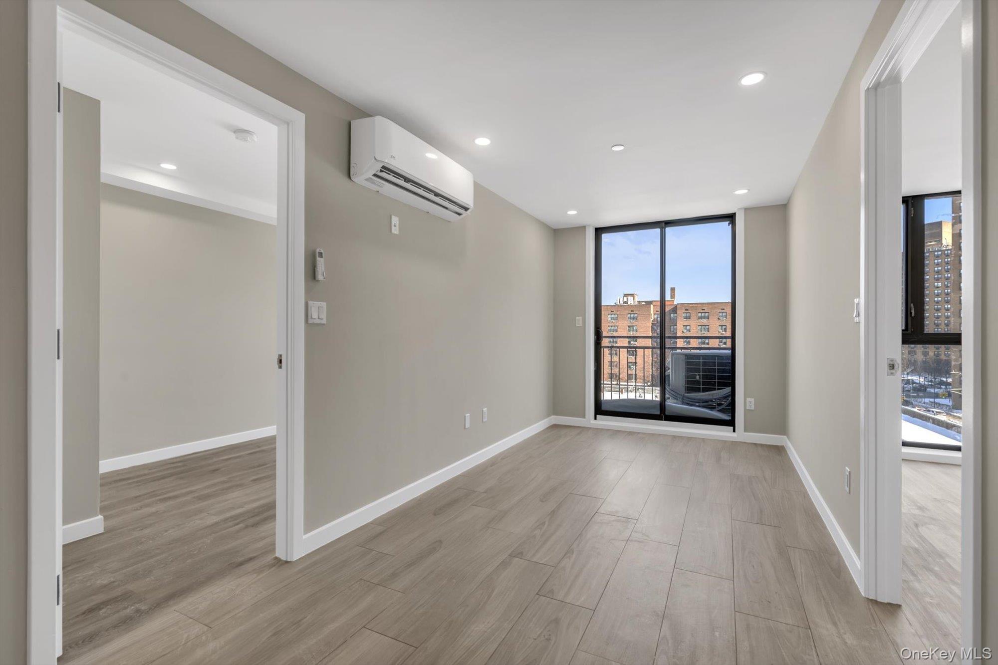 Condo 97th  Queens, NY 11368, MLS-953448-2