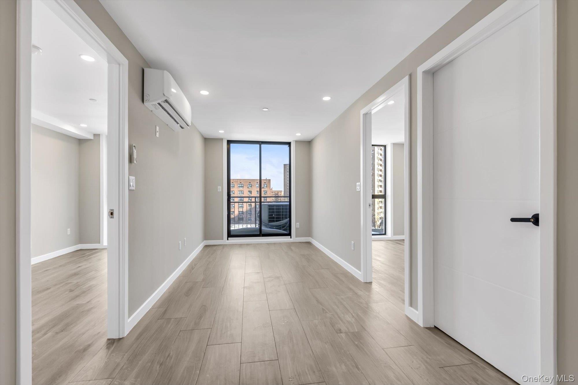 Condo 97th  Queens, NY 11368, MLS-953448-3