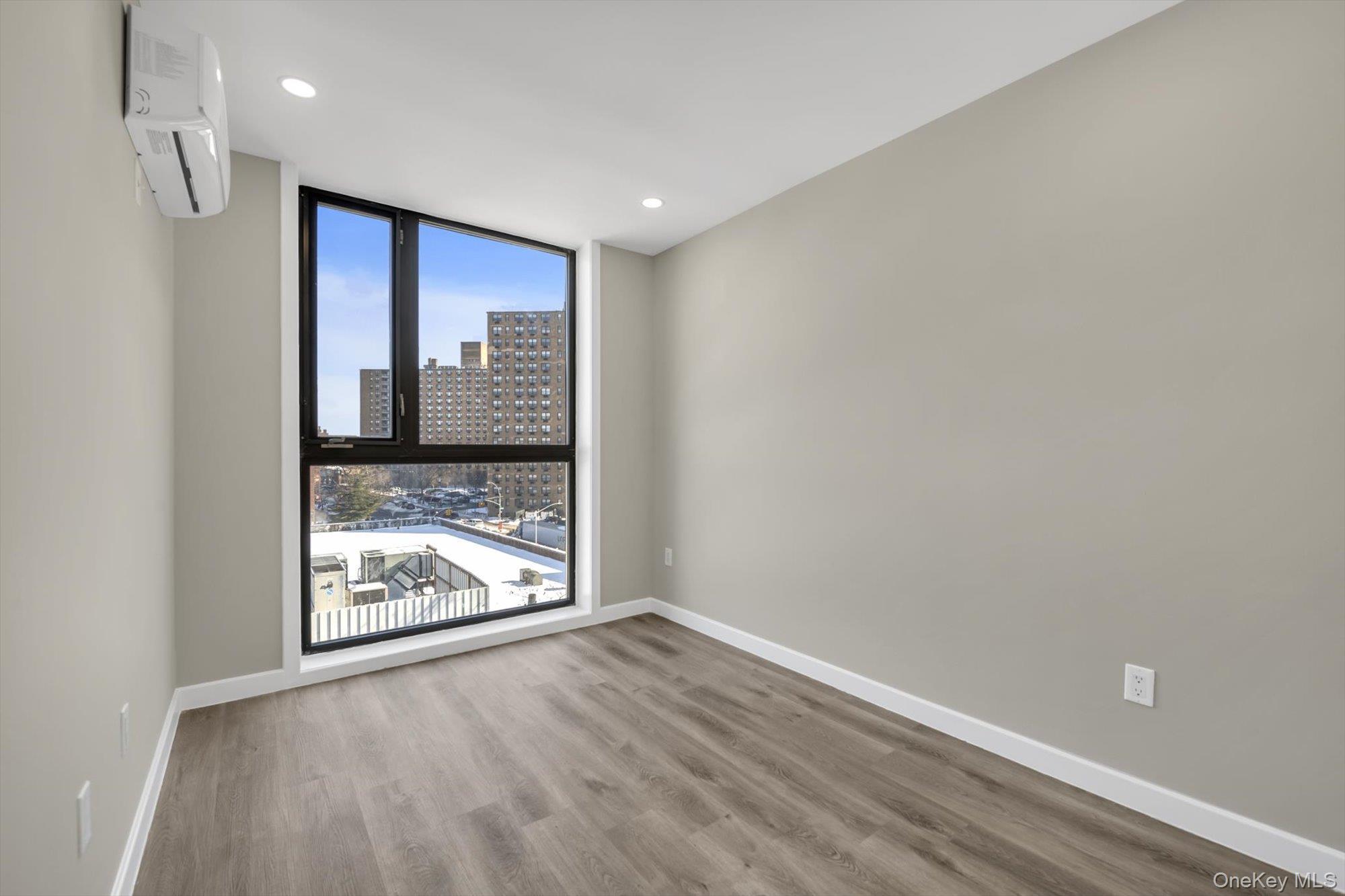 Condo 97th  Queens, NY 11368, MLS-953448-9