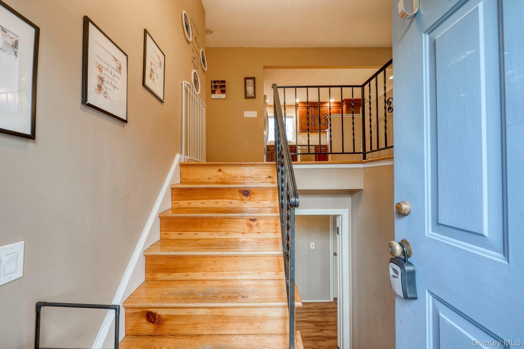 Single Family Rd Out Of Area, NY 06811, MLS-953452-20