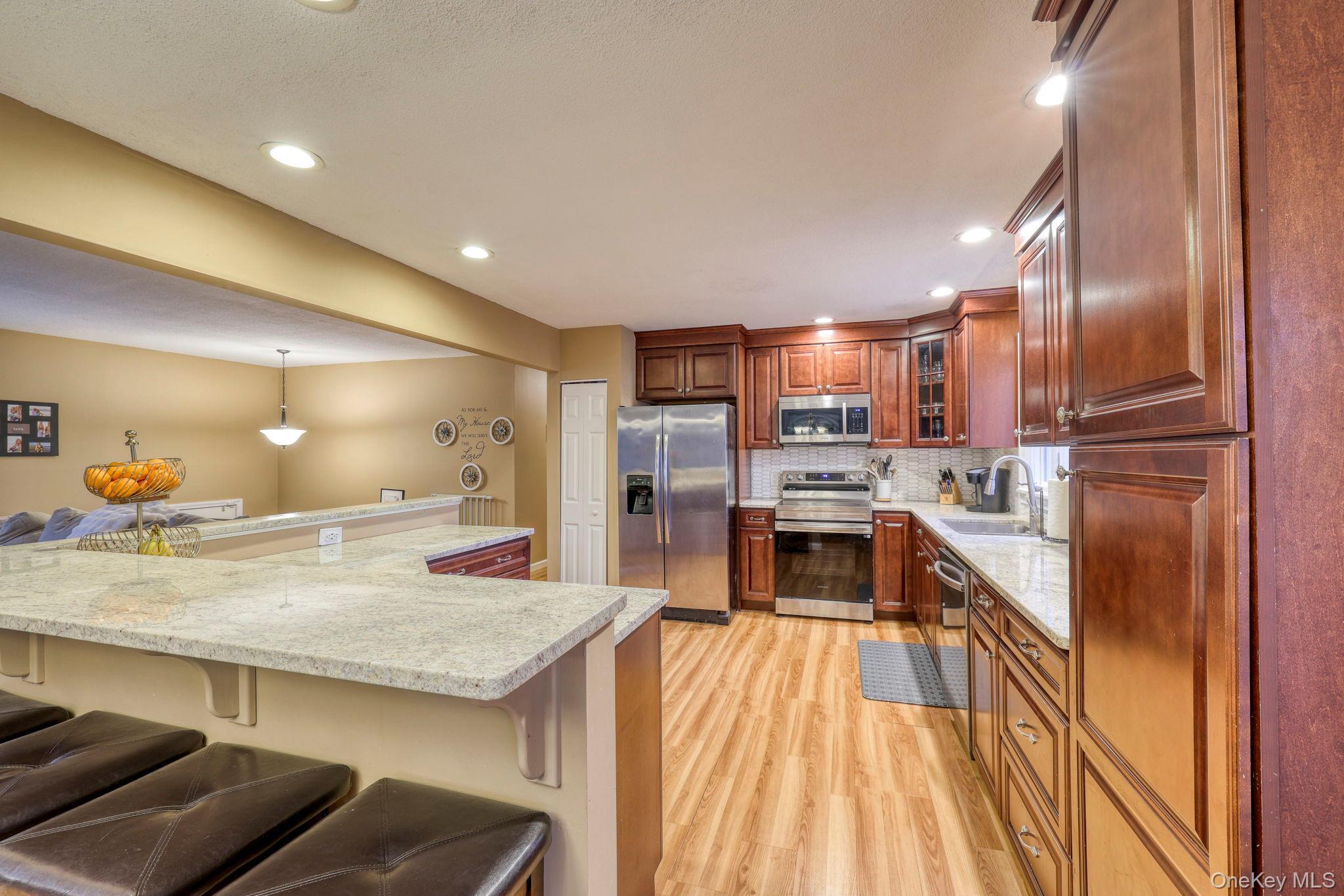 Single Family Rd Out Of Area, NY 06811, MLS-953452-8