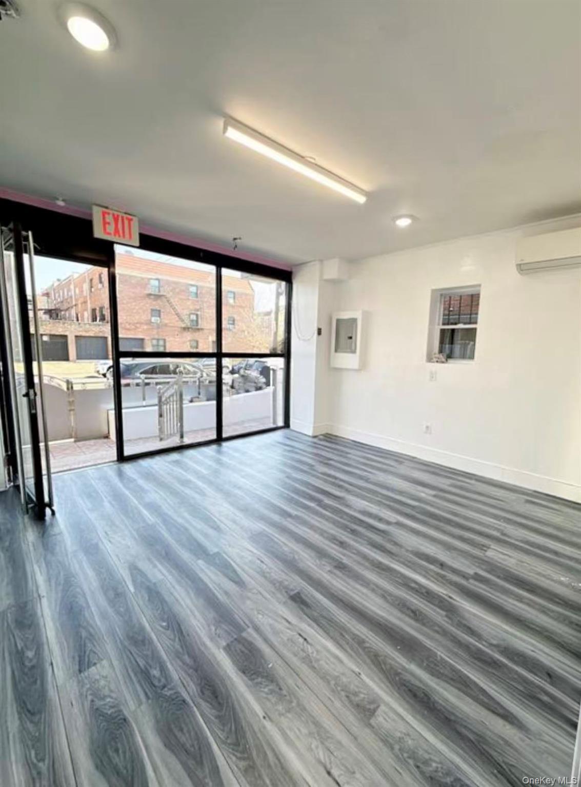 Single Family 31st Queens, NY 11370, MLS-953462-2