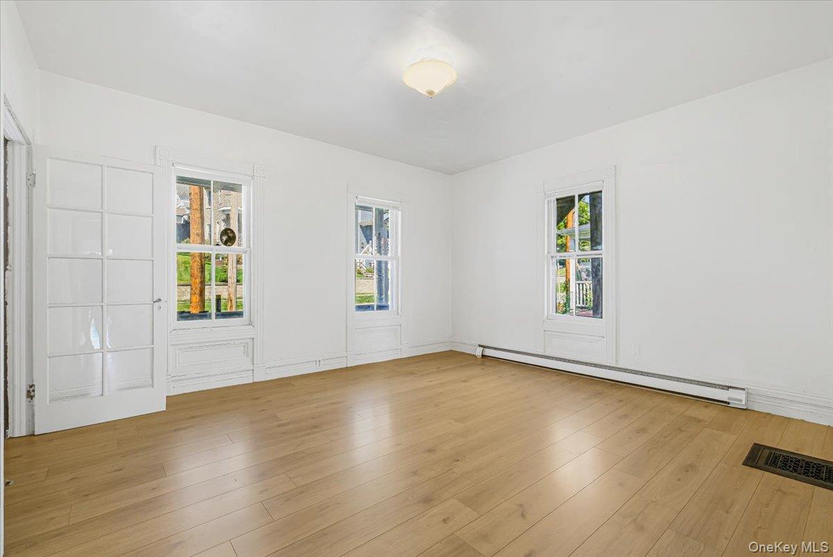 Single Family Ulster  Orange County, NY 12586, MLS-953492-12