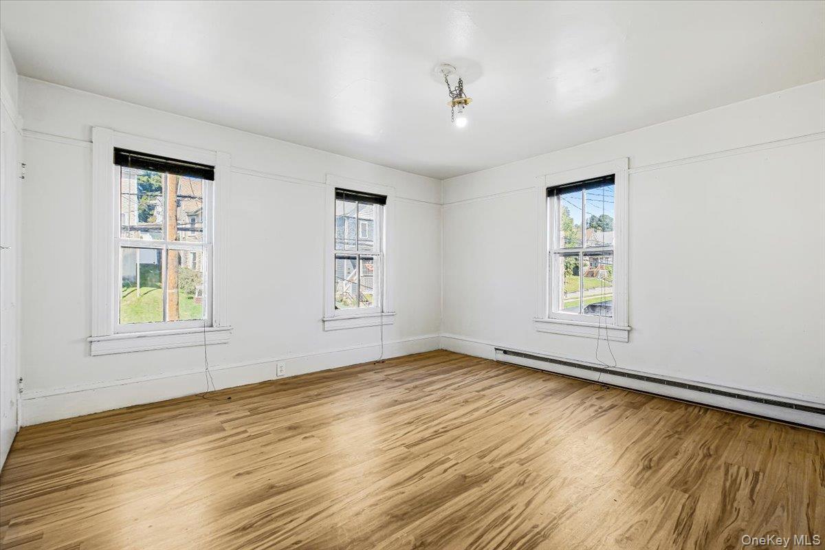 Single Family Ulster  Orange County, NY 12586, MLS-953492-22