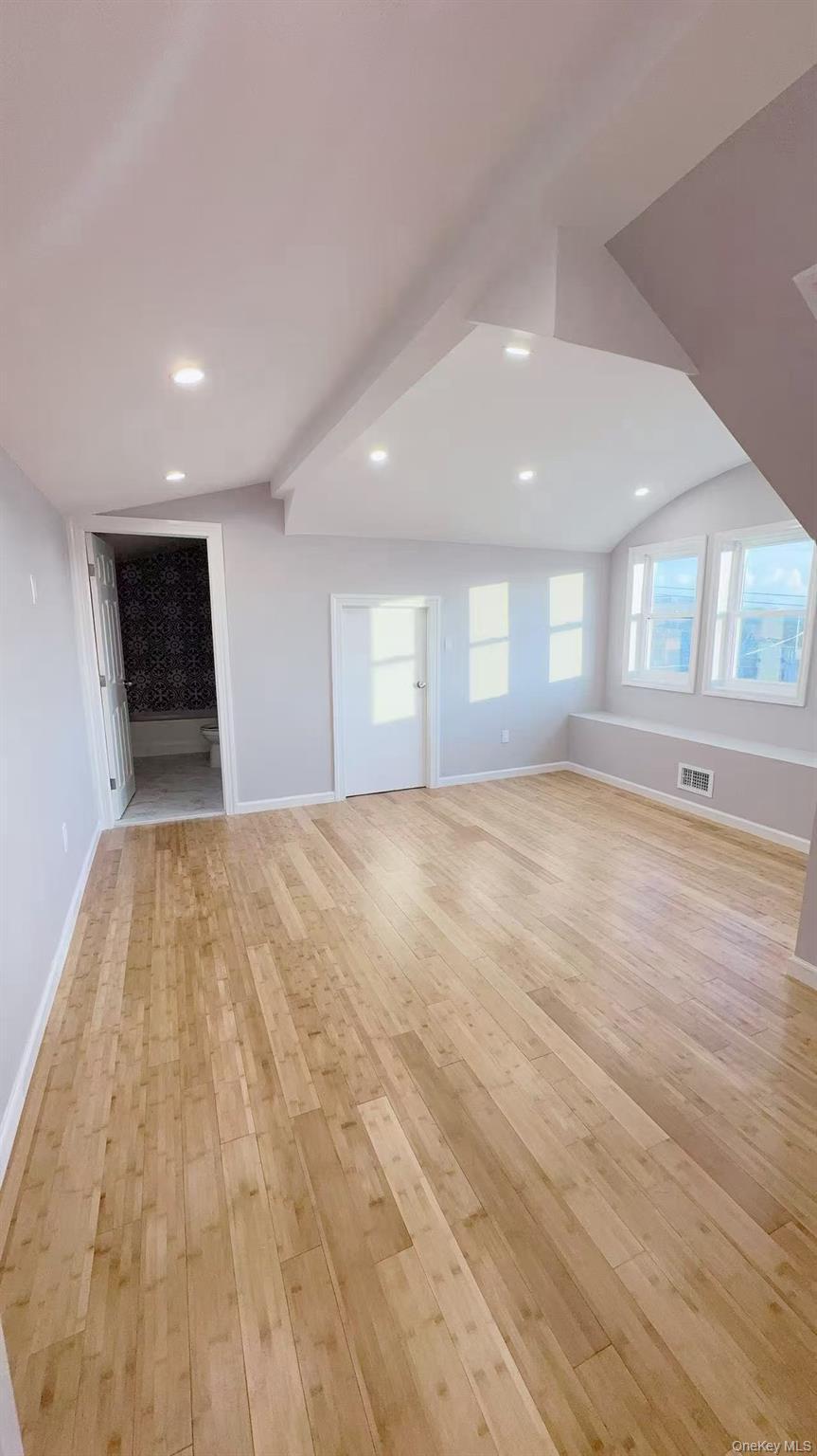 Single Family Hawtree Queens, NY 11417, MLS-953534-2