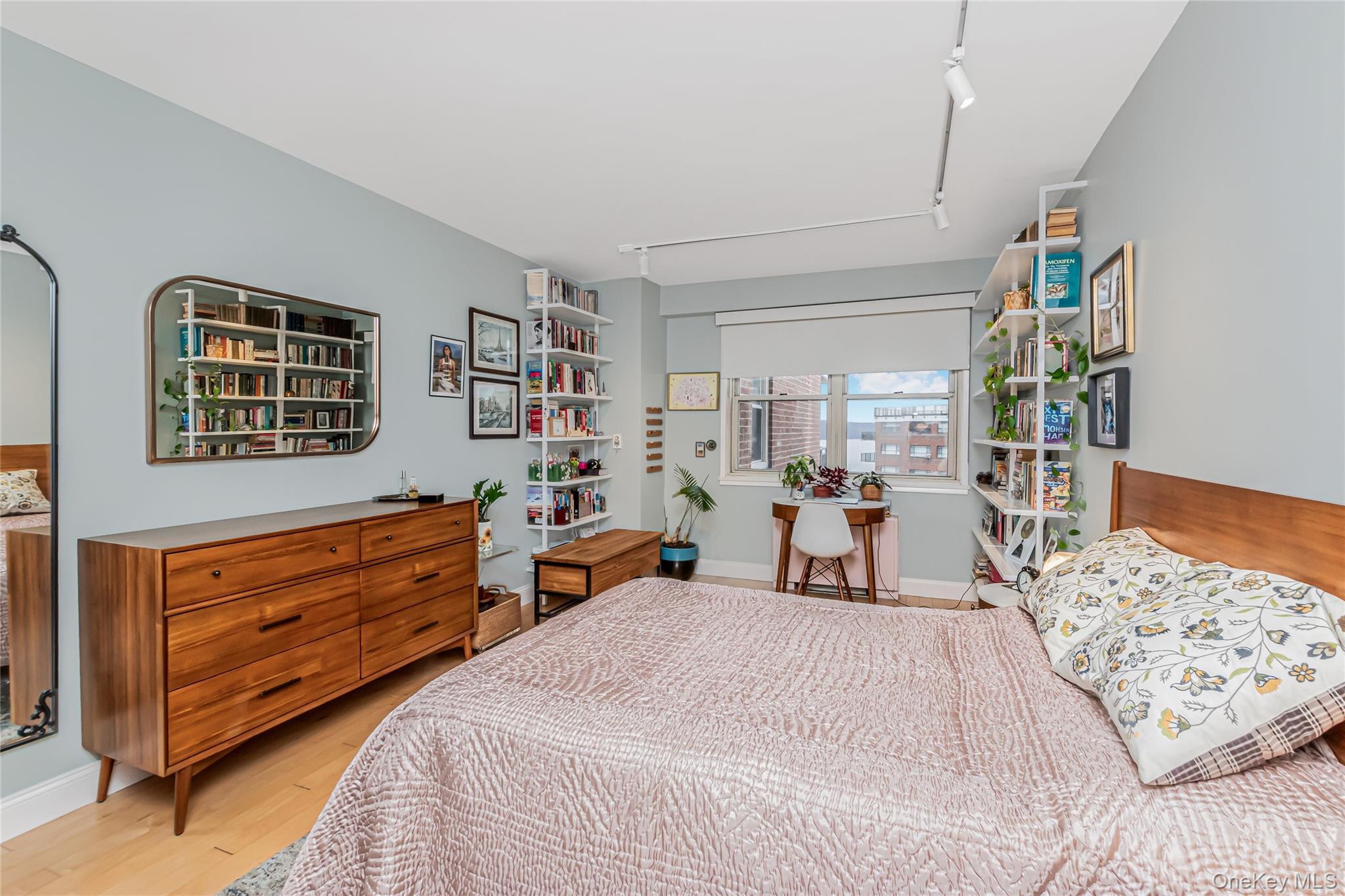 Coop Palisade  Bronx, NY 10463, MLS-953542-11