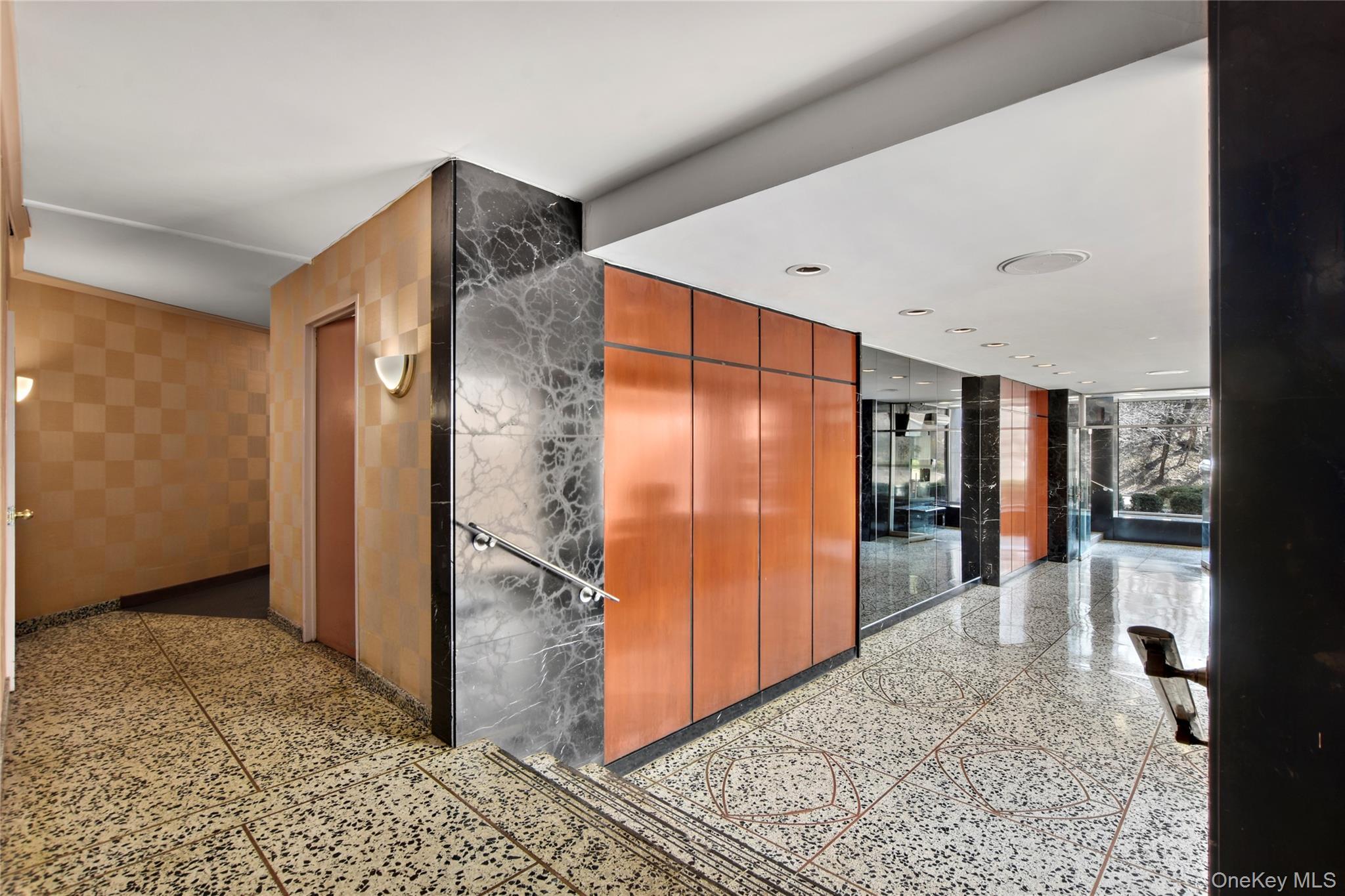 Coop Palisade  Bronx, NY 10463, MLS-953542-20