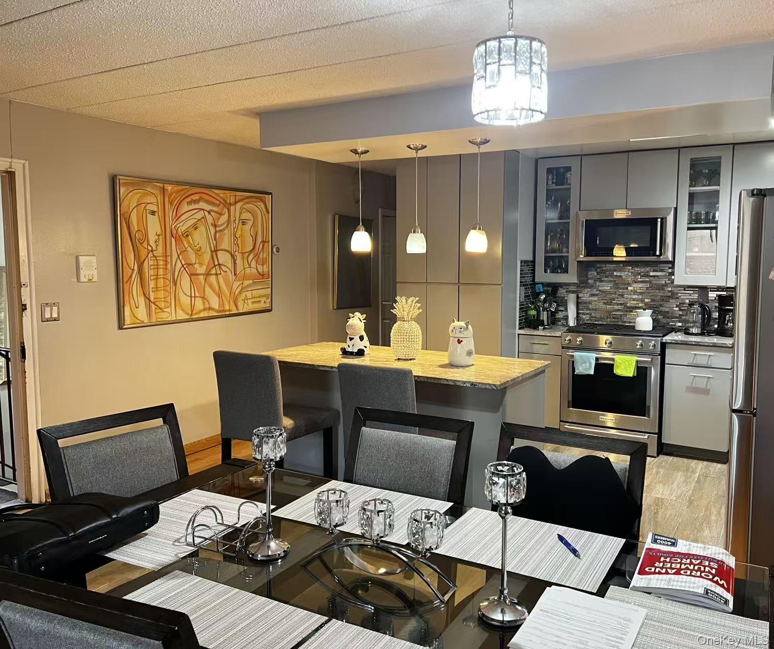 Condo Parsons  Queens, NY 11366, MLS-953564-5