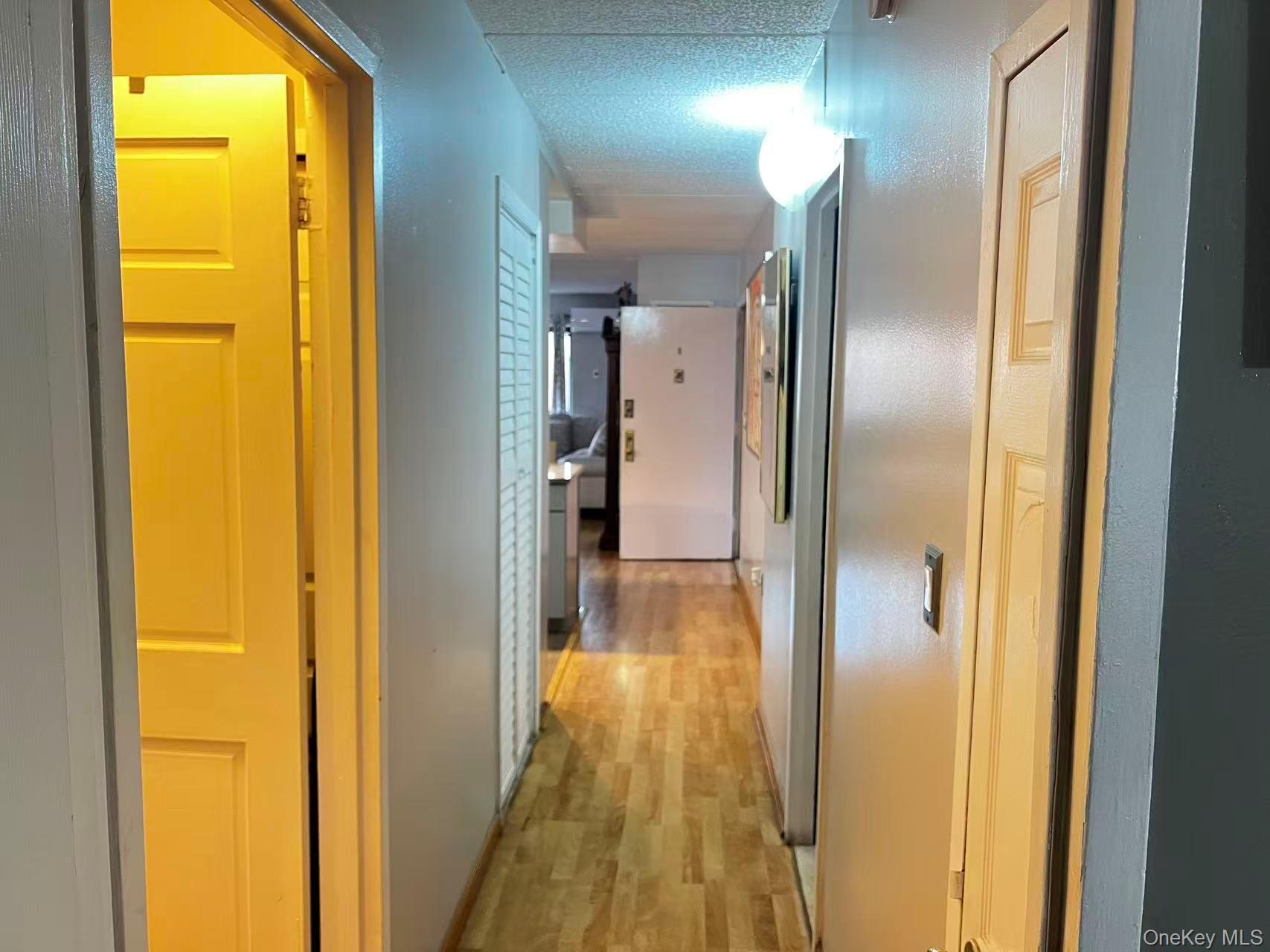 Condo Parsons  Queens, NY 11366, MLS-953564-9