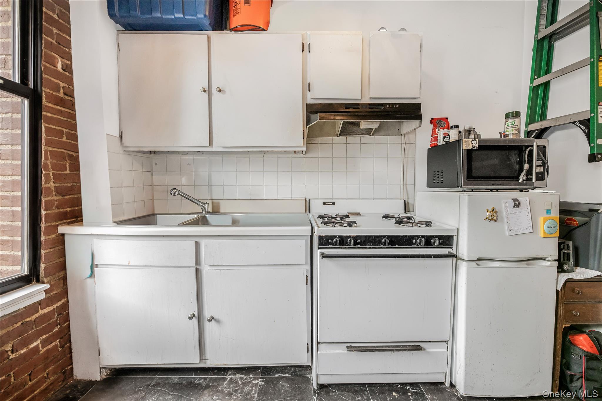 Coop Convent  Manhattan, NY 10027, MLS-953621-11