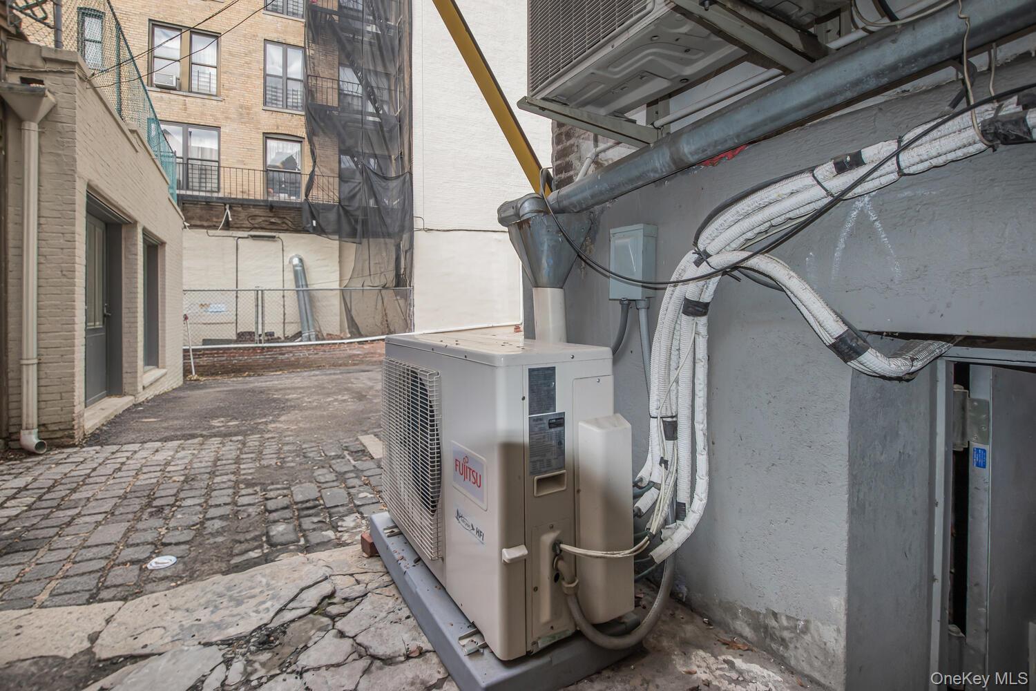 Single Family Wadsworth Manhattan, NY 10040, MLS-953641-30