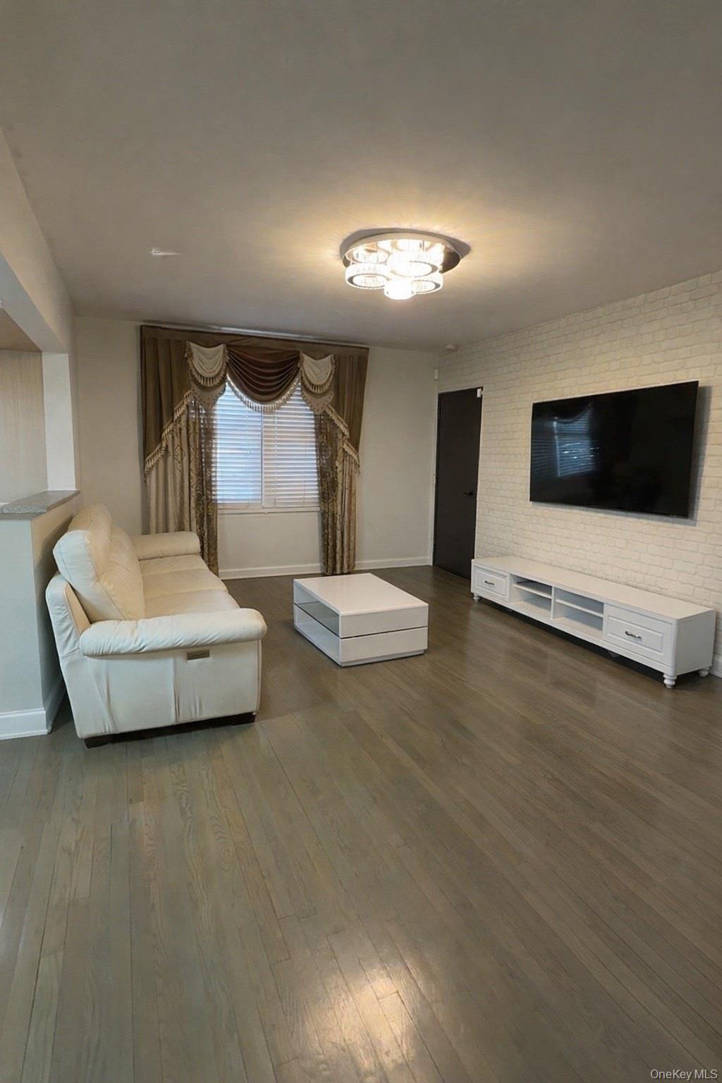 Condo Jewel  Queens, NY 11367, MLS-953644-2