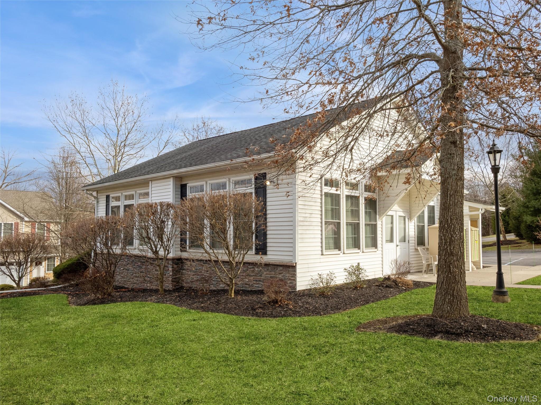 Condo Aveonis  Dutchess County, NY 12524, MLS-953668-37