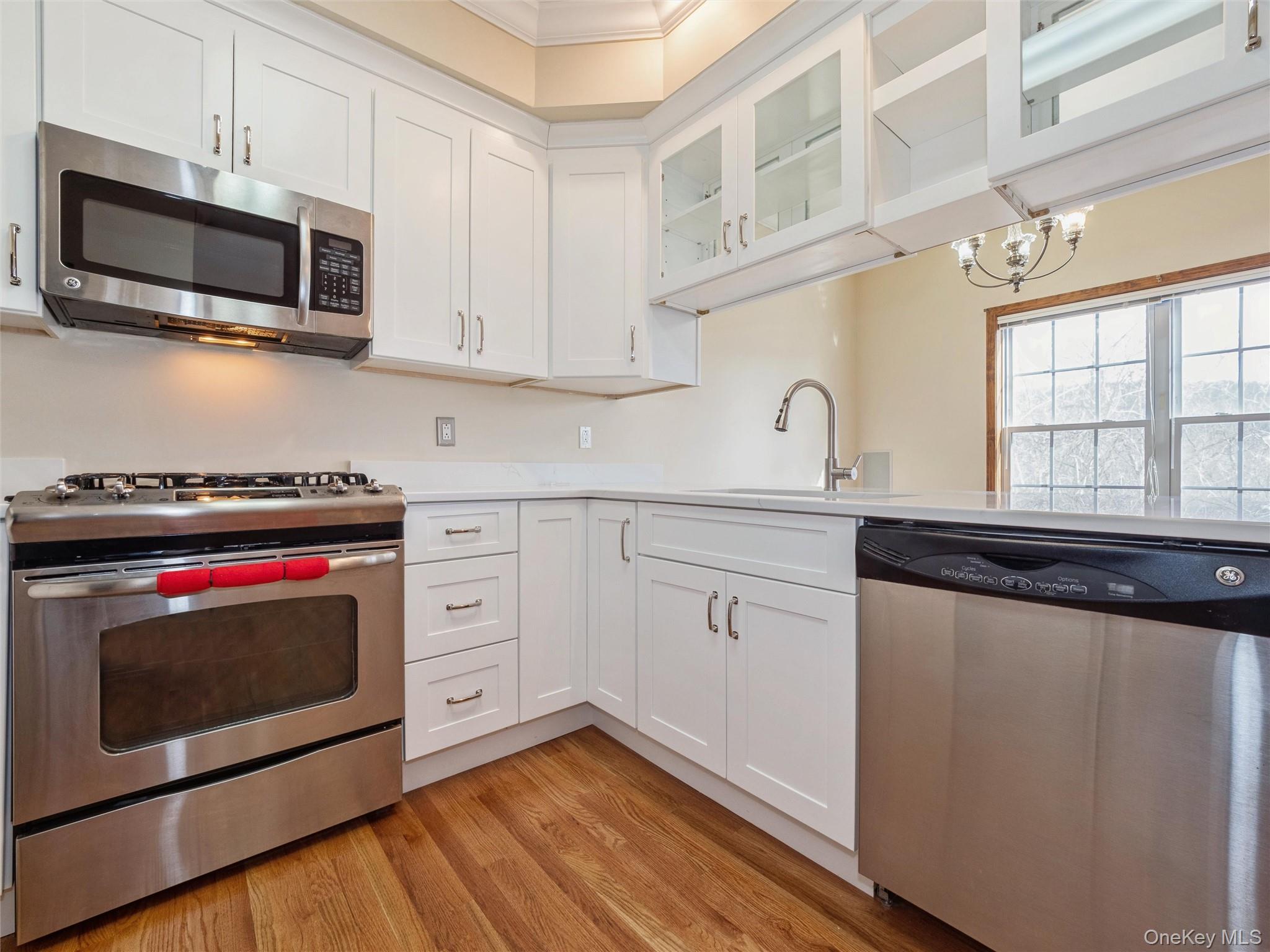 Condo Aveonis Dutchess County, NY 12524, MLS-953668-9