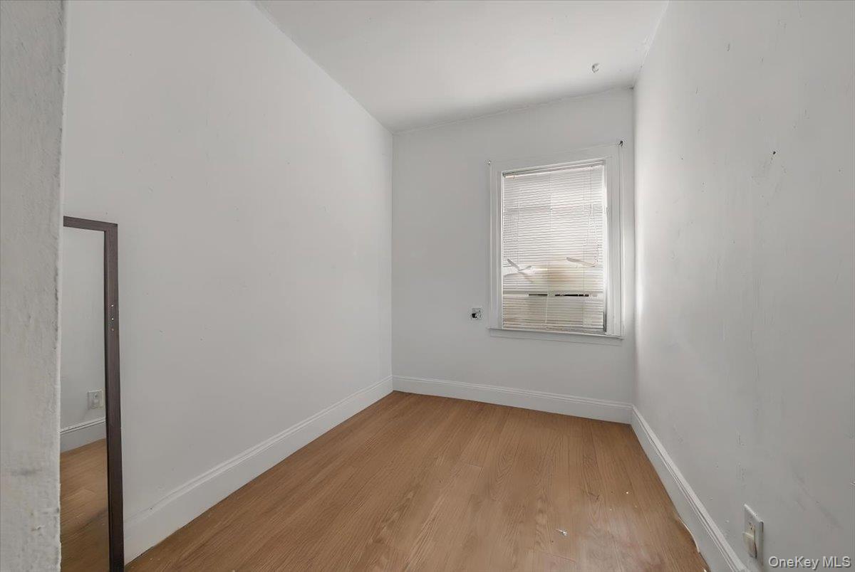 Single Family Bayswater  Queens, NY 11691, MLS-953681-13