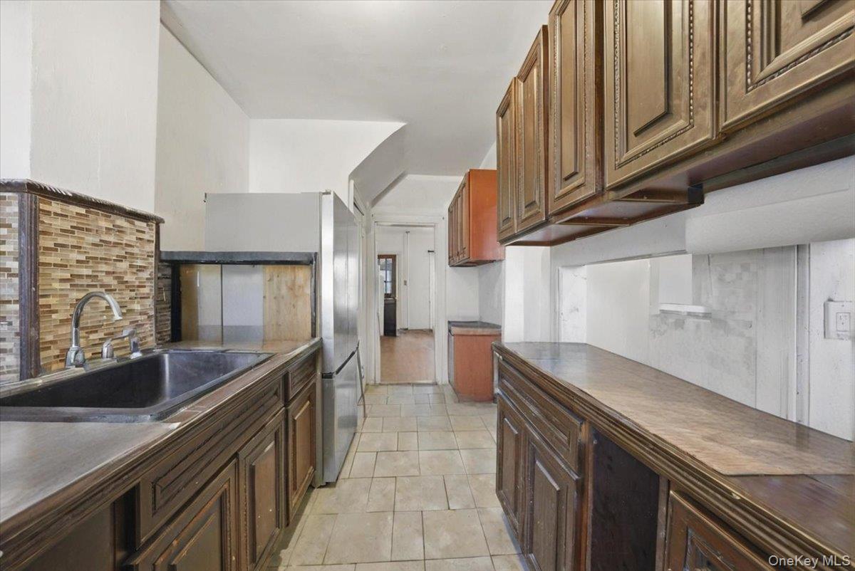 Single Family Bayswater  Queens, NY 11691, MLS-953681-7