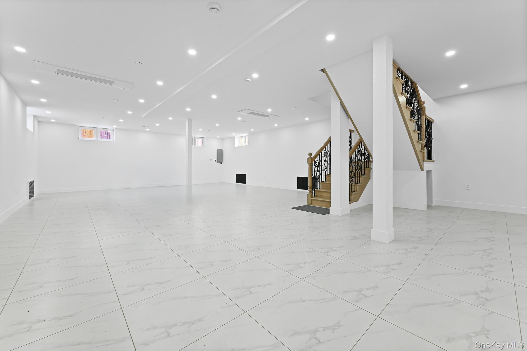 Single Family 164th  Queens, NY 11358, MLS-953698-44