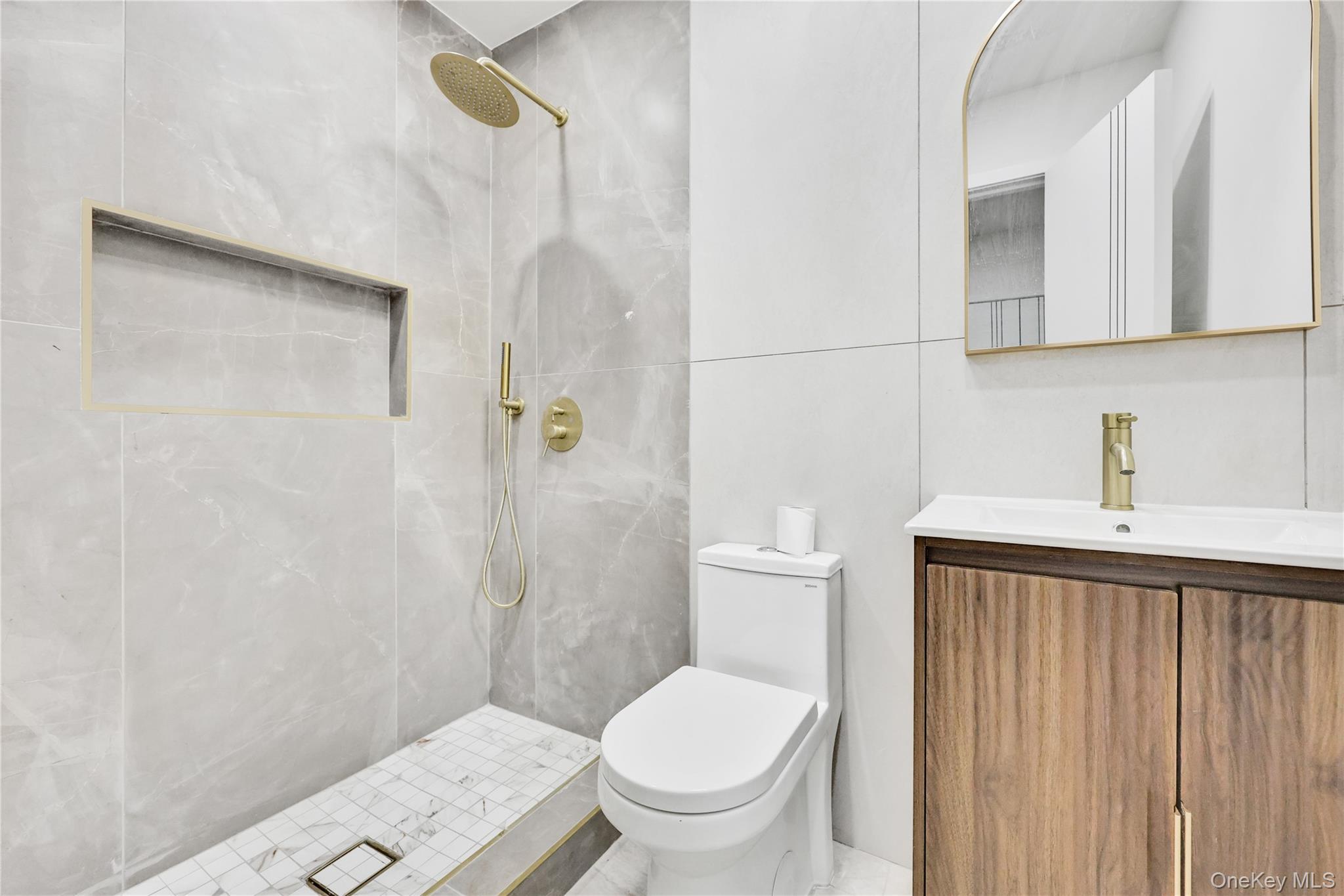 Single Family 226th Bronx, NY 10466, MLS-953739-10