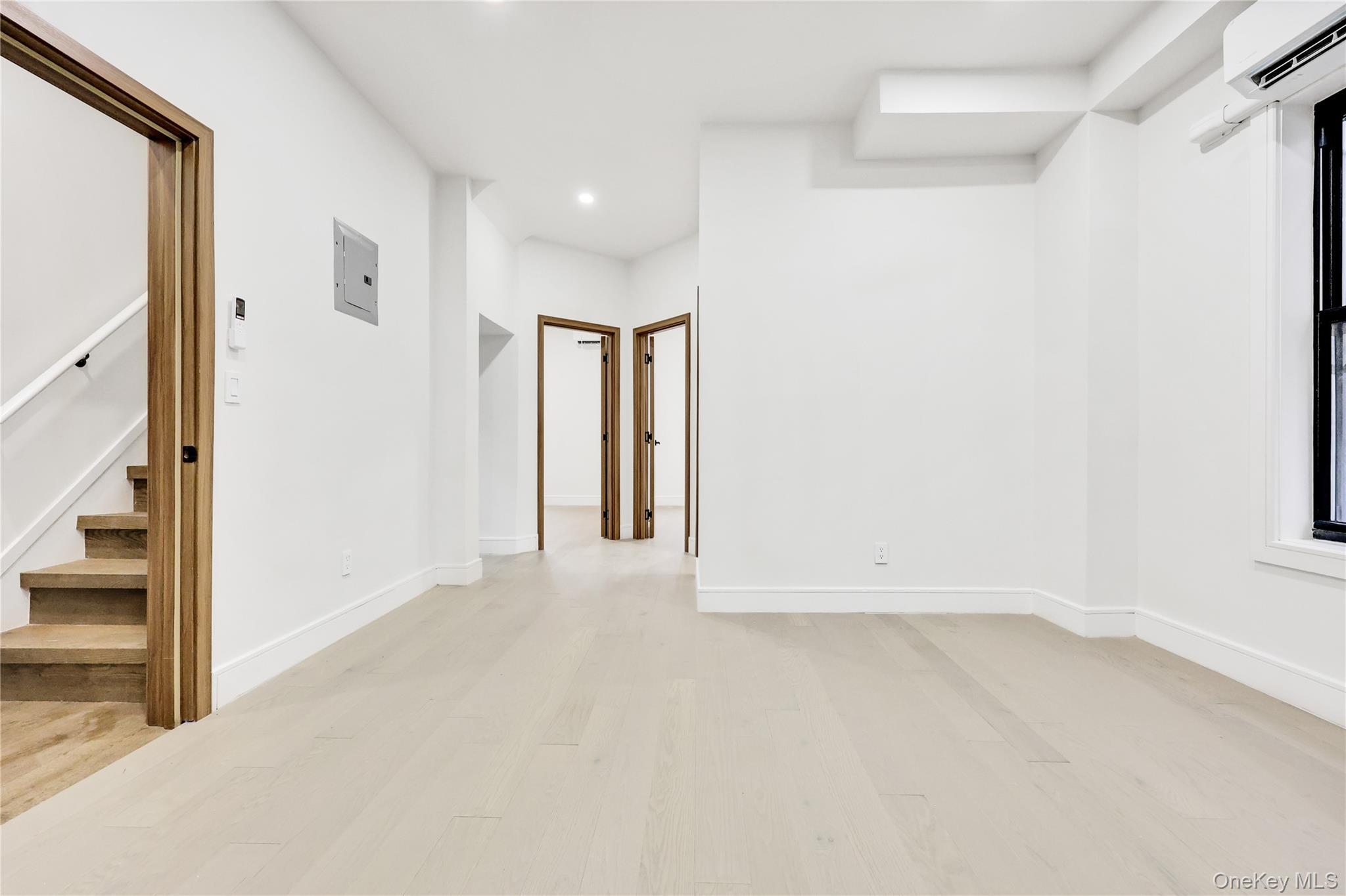 Single Family 226th Bronx, NY 10466, MLS-953739-17