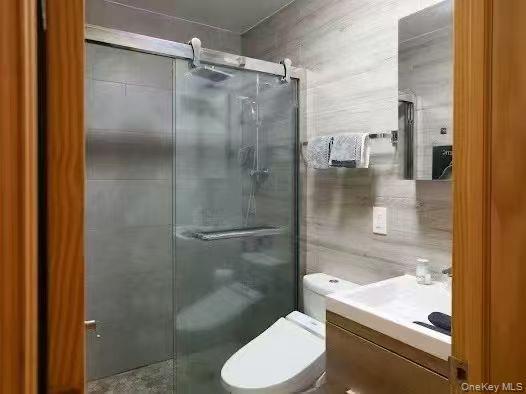 Single Family 46th  Queens, NY 11377, MLS-953772-8