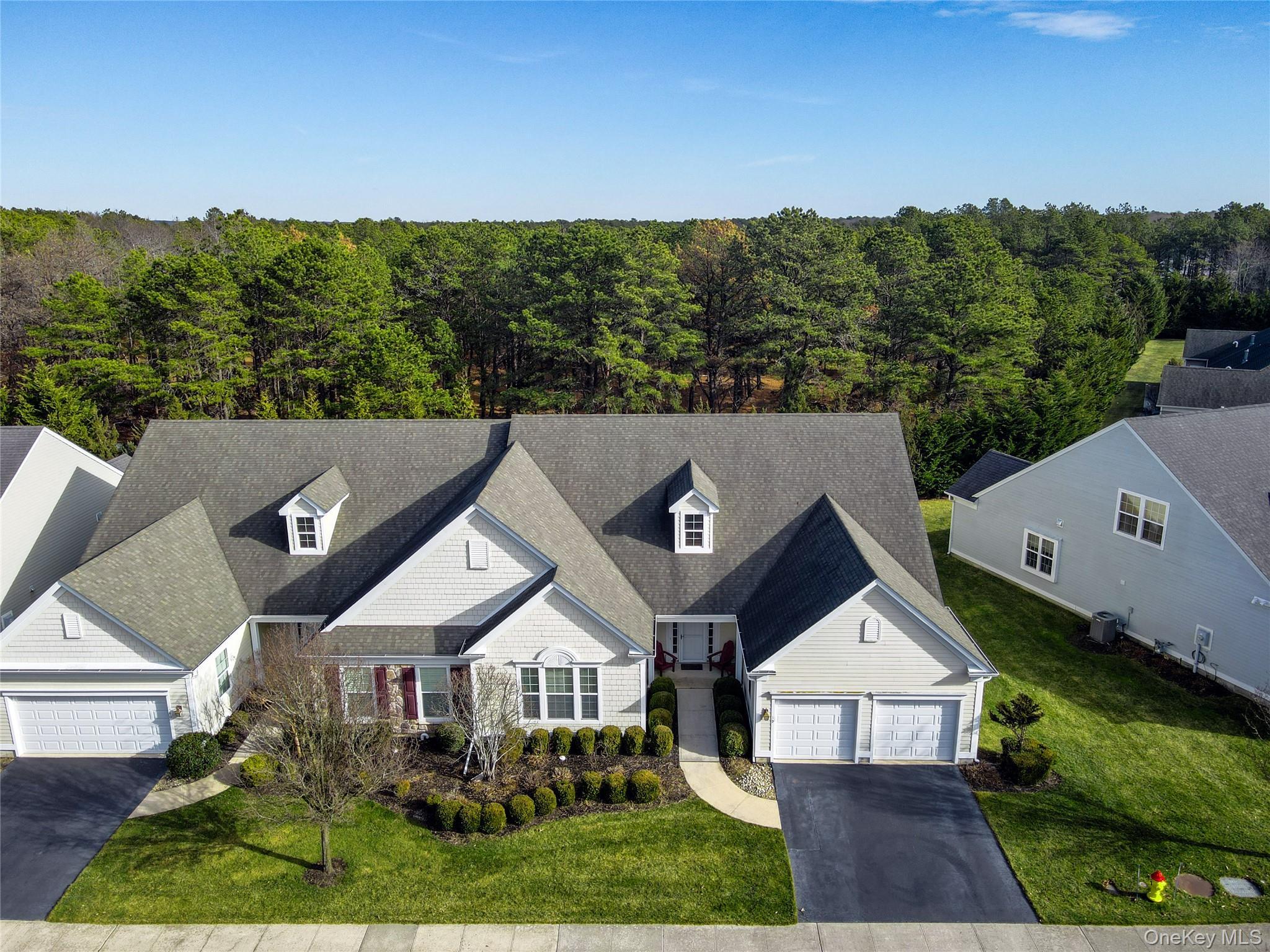 Condo Kimberly  Suffolk County, NY 11977, MLS-953821-35