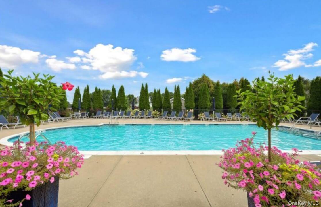 Condo Kimberly  Suffolk County, NY 11977, MLS-953821-9