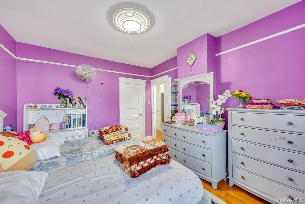 Single Family 184th  Queens, NY 11423, MLS-953831-25