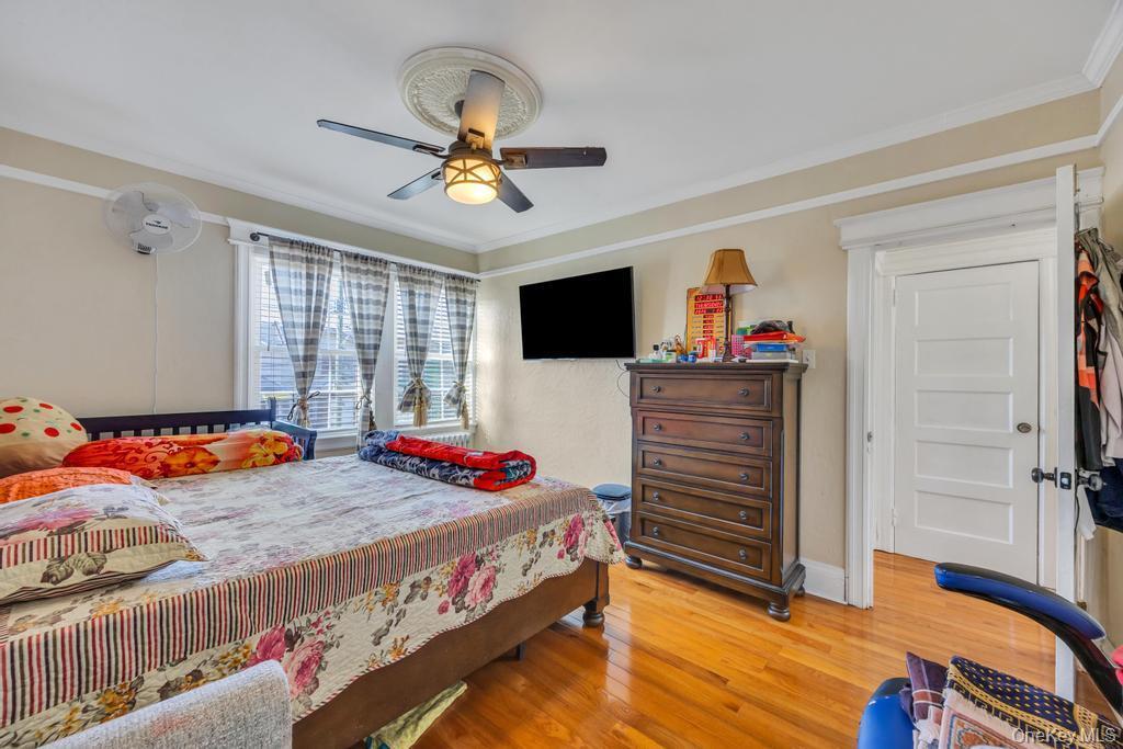 Single Family 184th  Queens, NY 11423, MLS-953831-28