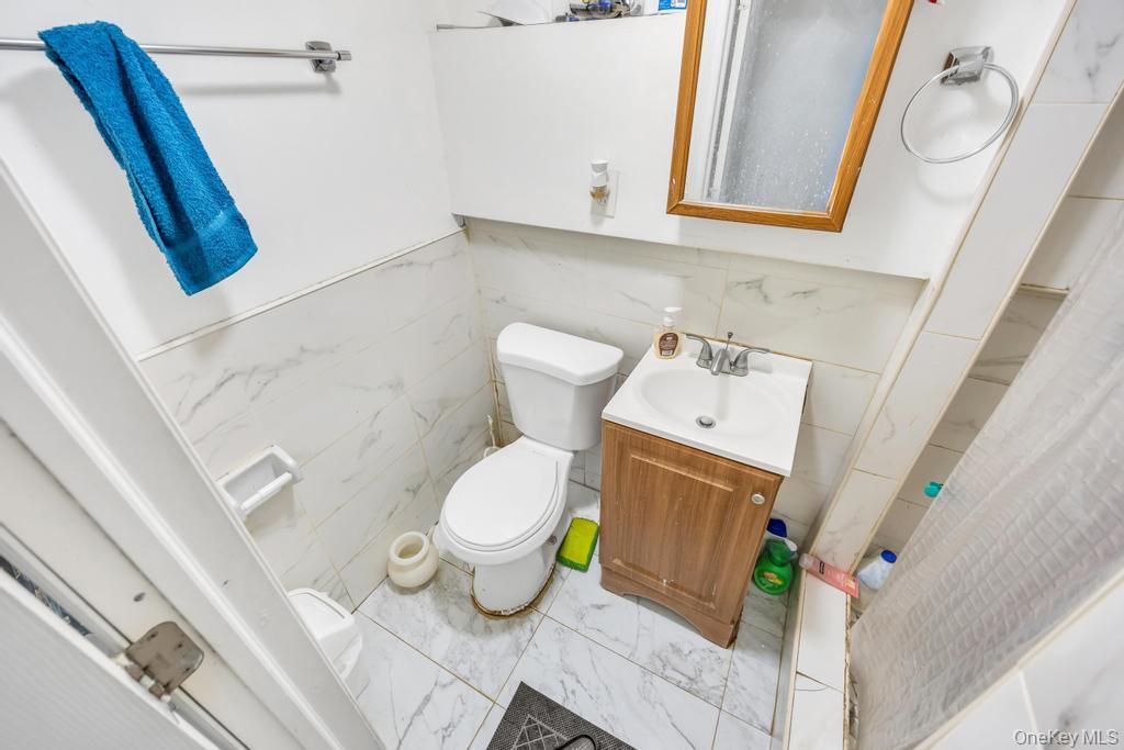 Single Family 184th  Queens, NY 11423, MLS-953831-34