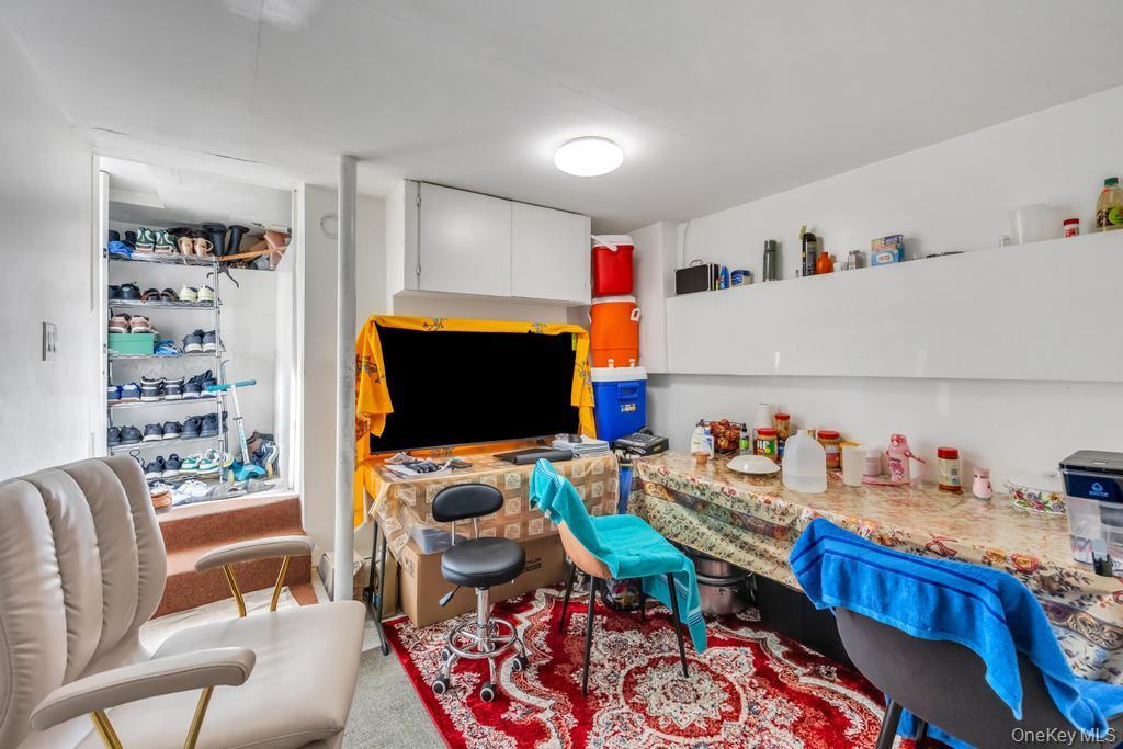 Single Family 184th  Queens, NY 11423, MLS-953831-35