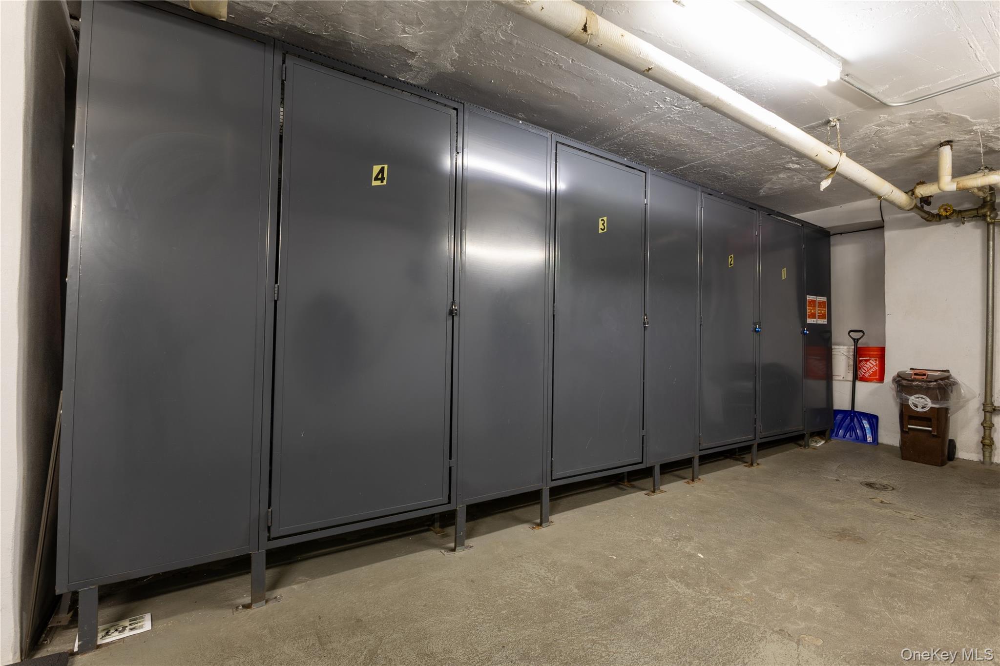 Coop W 106th Street  Manhattan, NY 10025, MLS-953839-10