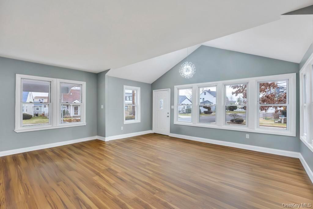 Single Family Sapir  Nassau County, NY 11580, MLS-953895-3
