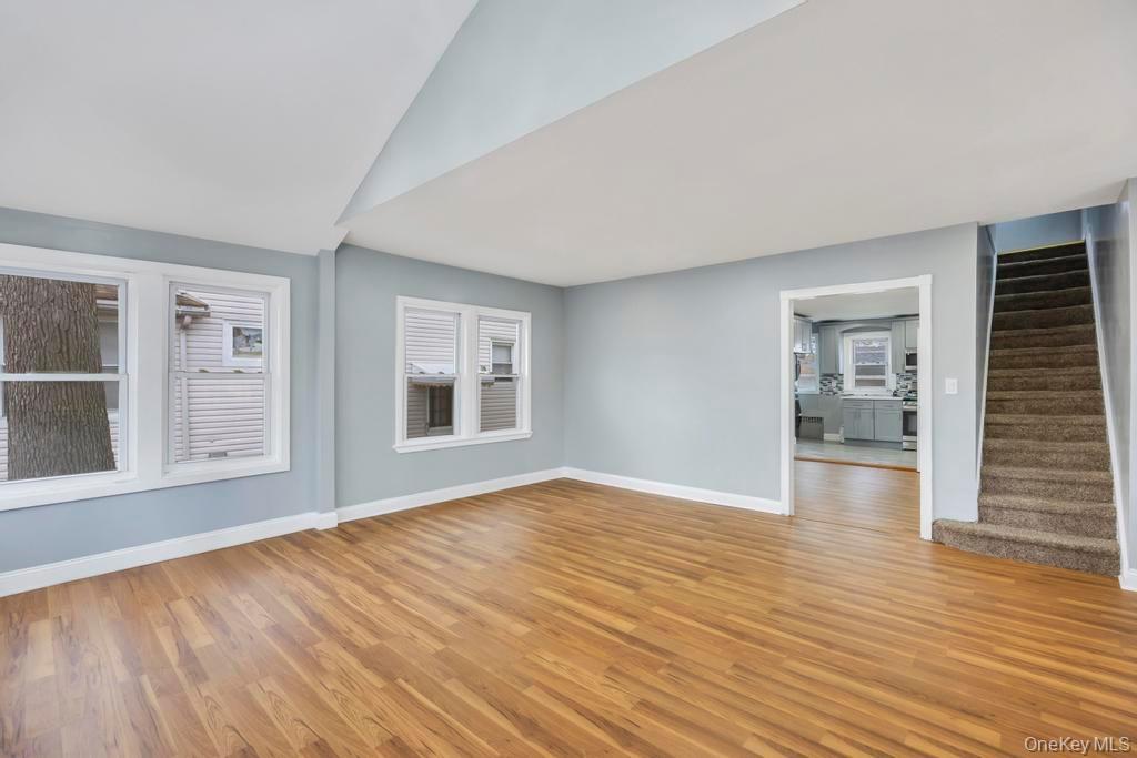 Single Family Sapir  Nassau County, NY 11580, MLS-953895-4