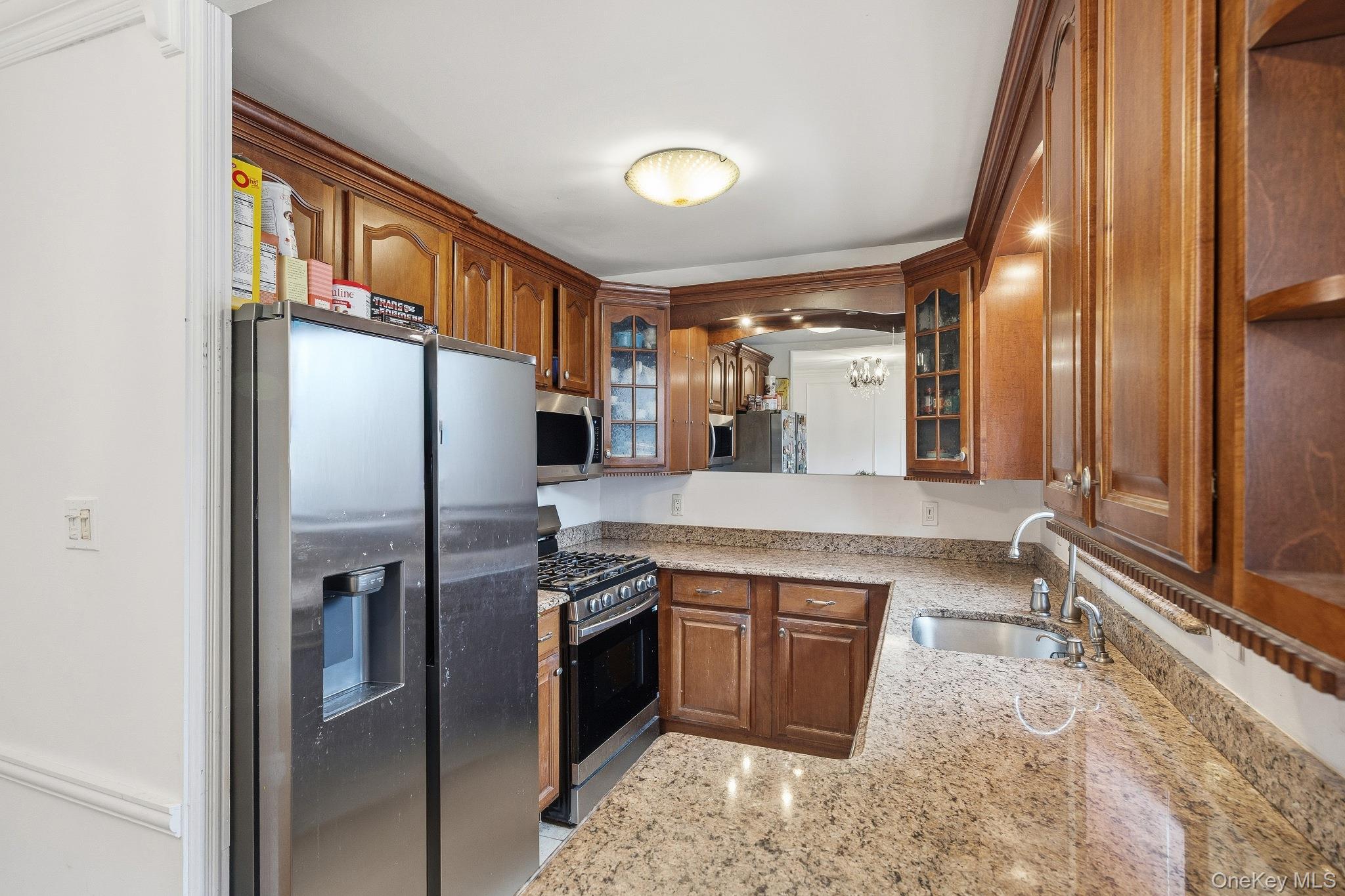 Coop Yellowstone  Queens, NY 11375, MLS-953912-11