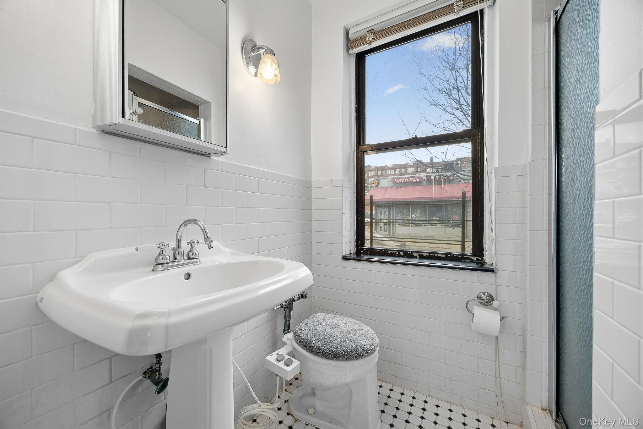 Coop Yellowstone  Queens, NY 11375, MLS-953912-18