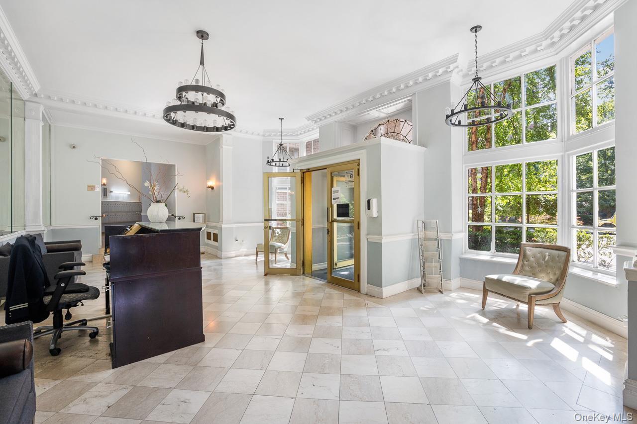 Coop Yellowstone  Queens, NY 11375, MLS-953912-2