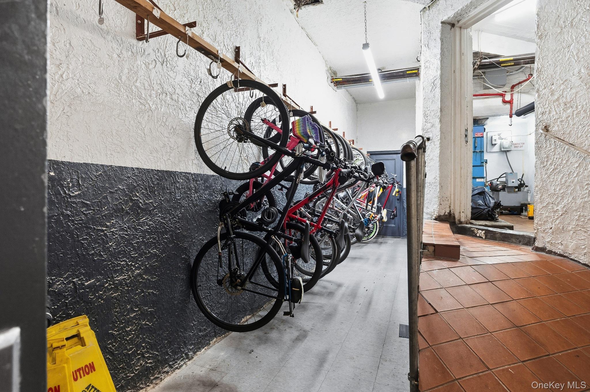 Coop Yellowstone  Queens, NY 11375, MLS-953912-23