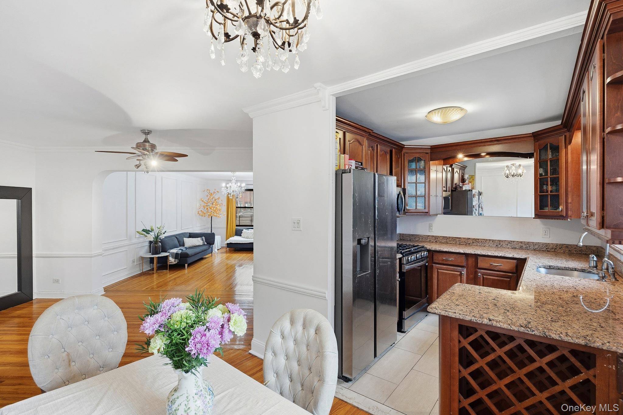 Coop Yellowstone  Queens, NY 11375, MLS-953912-8