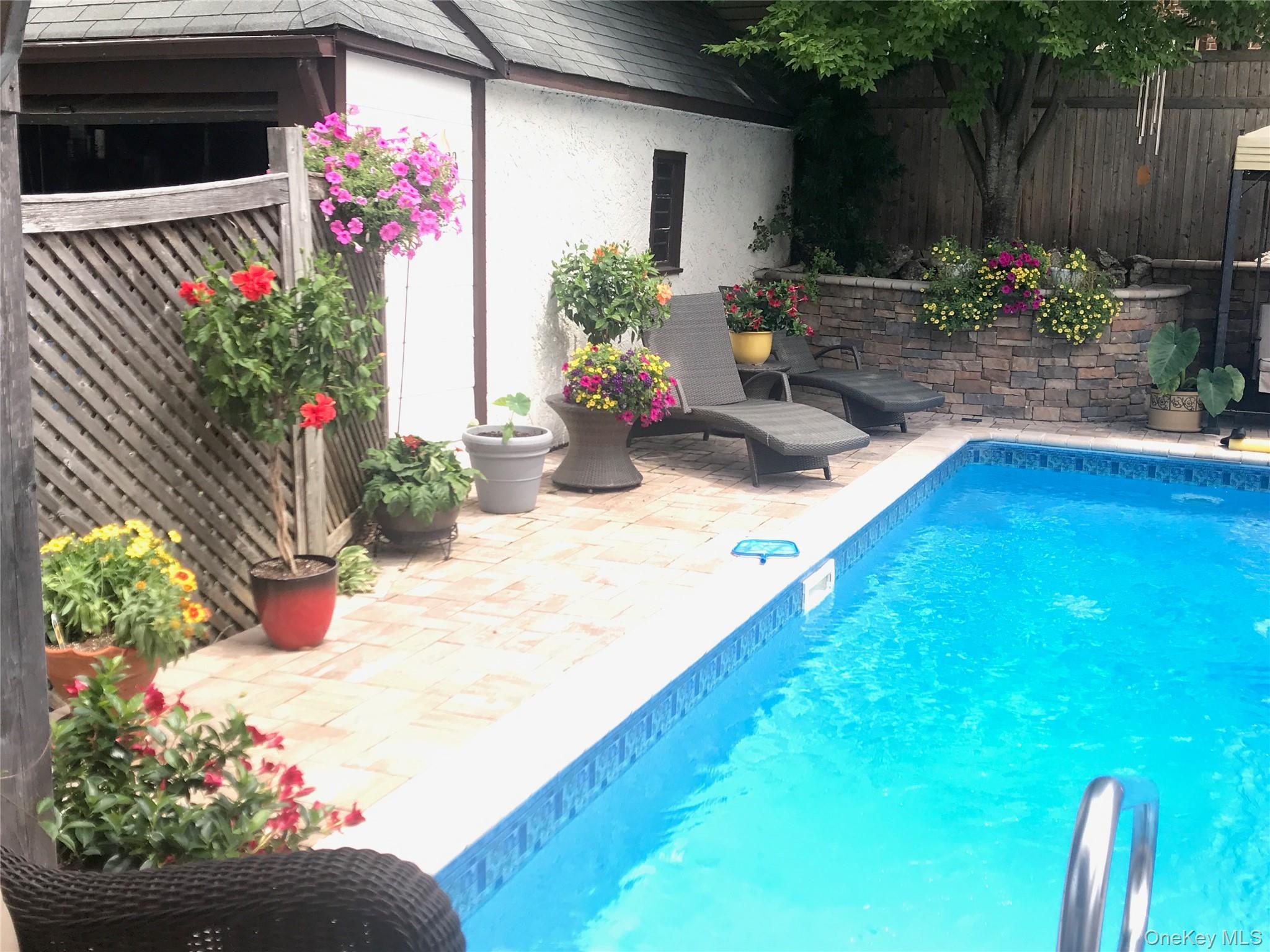 Single Family 168th Queens, NY 11358, MLS-953919-18