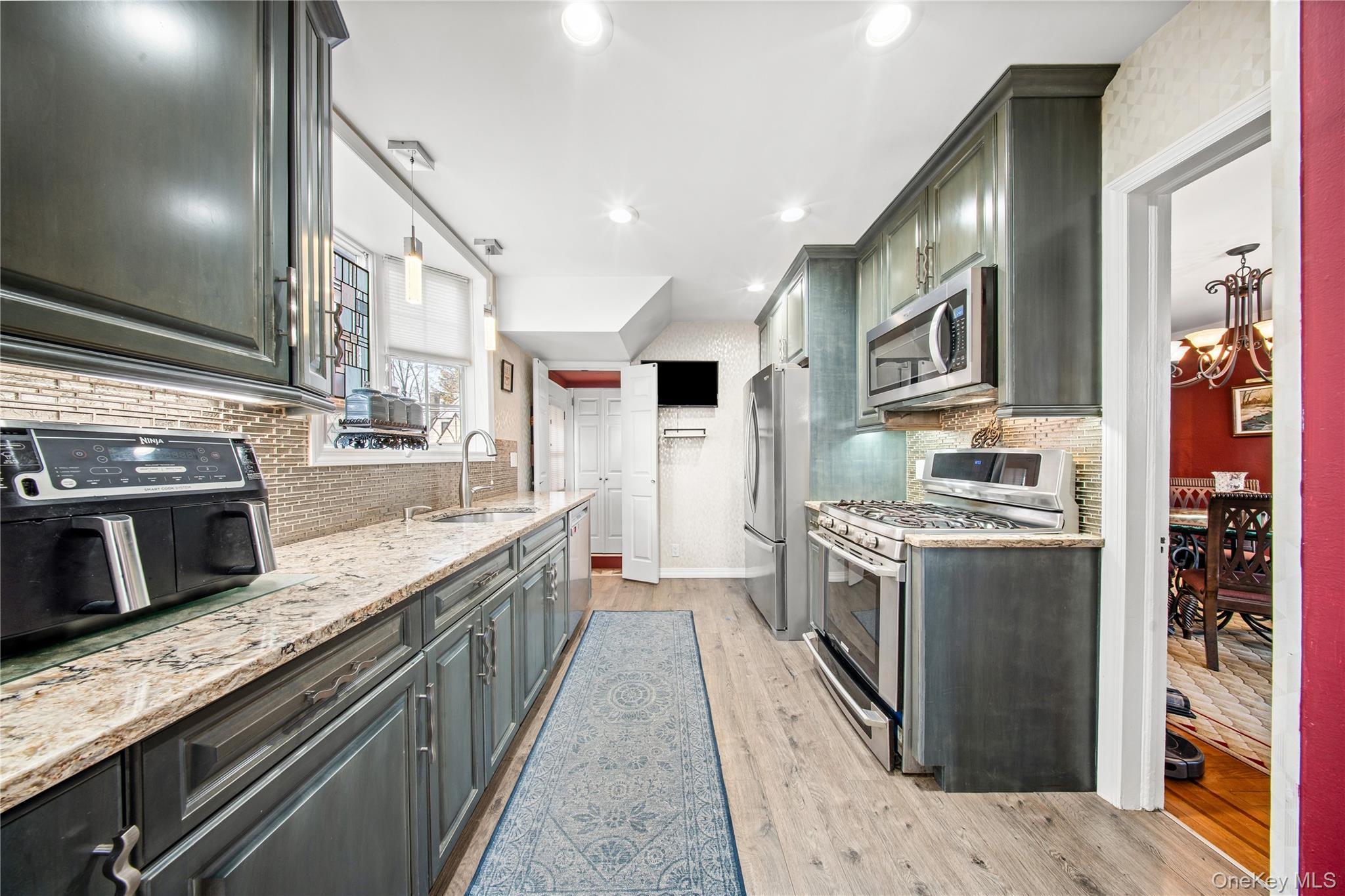 Single Family 168th Queens, NY 11358, MLS-953919-9