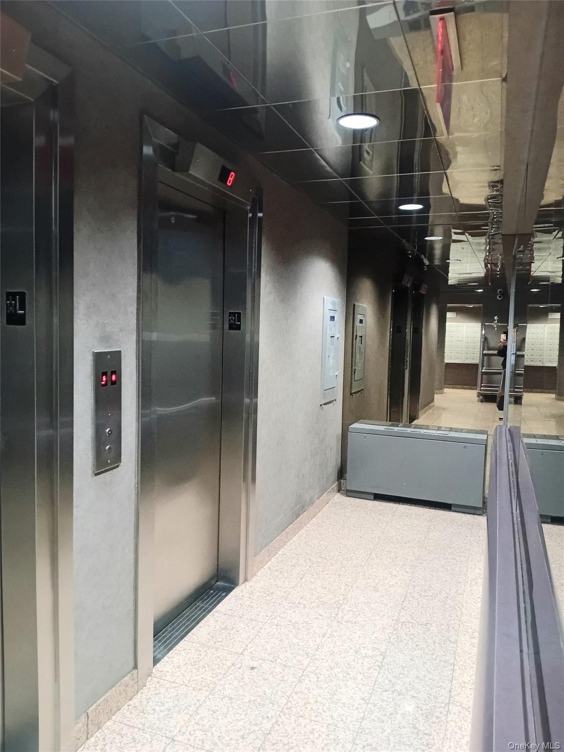 Apartment East 60th  Manhattan, NY 10022, MLS-953933-2